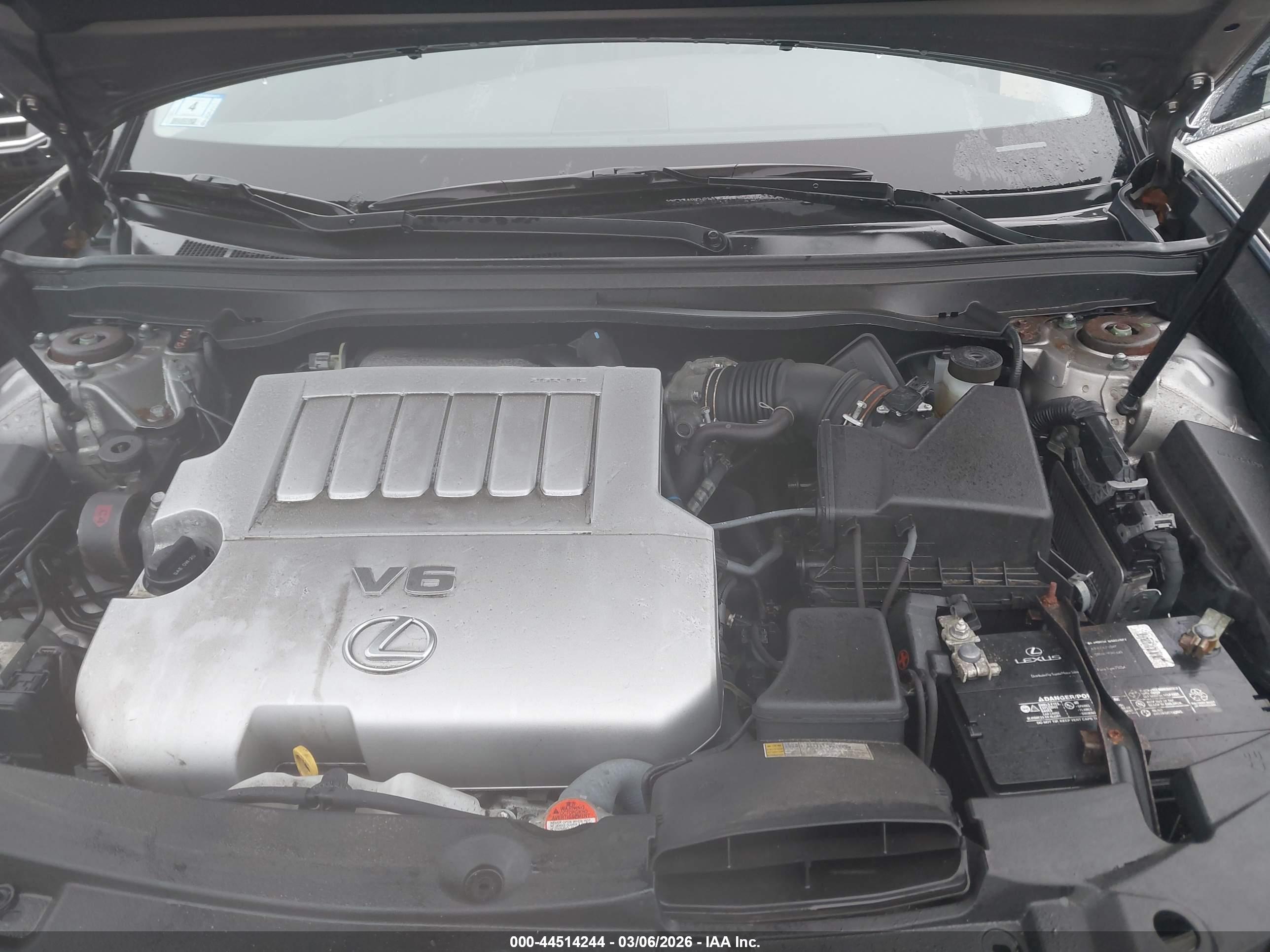 LEXUS ES image 10