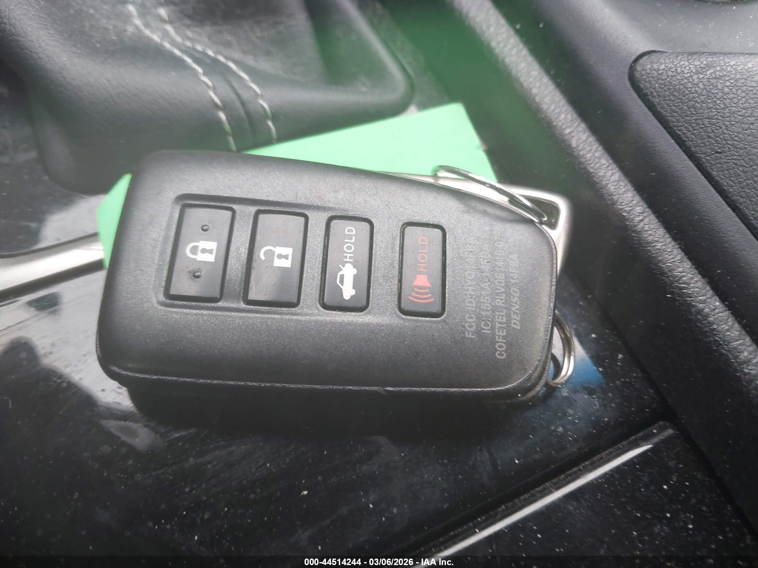 LEXUS ES image 11
