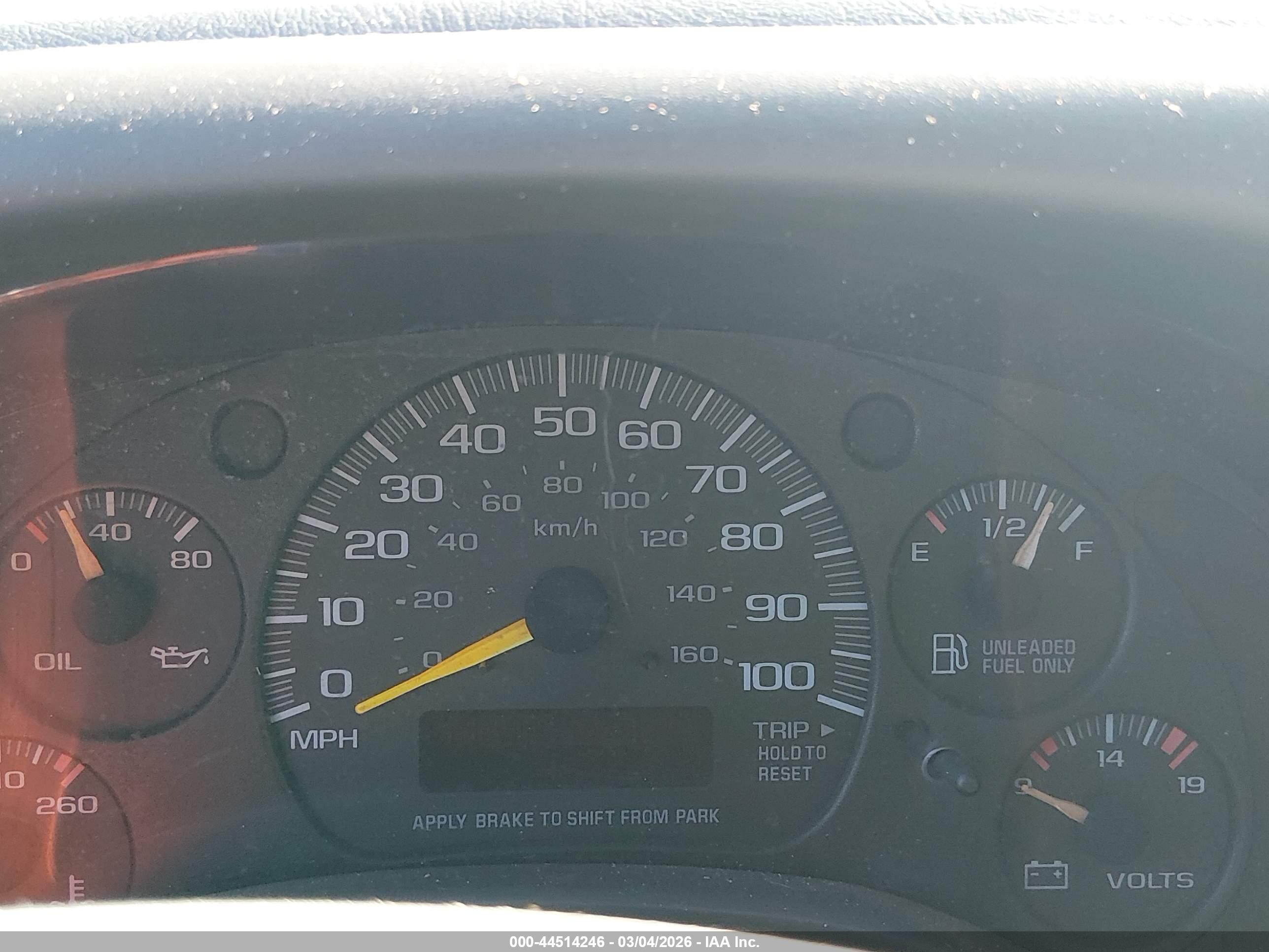 CHEVROLET EXPRESS image 7