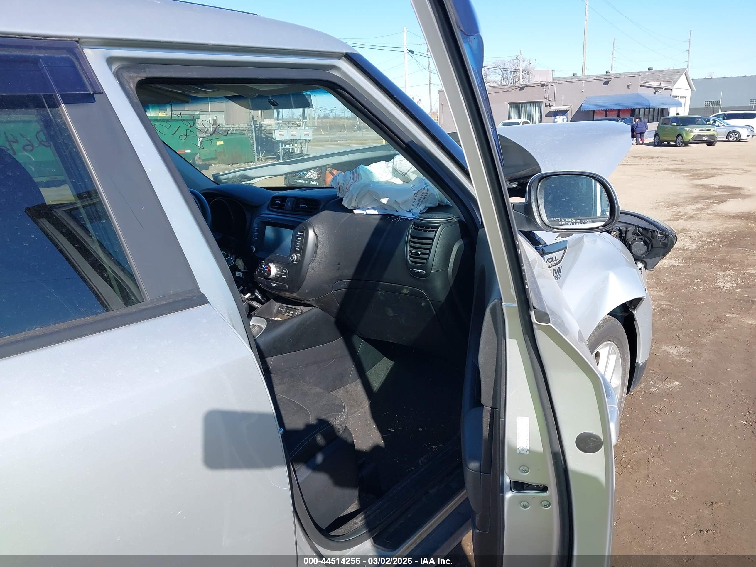 KIA SOUL image 5