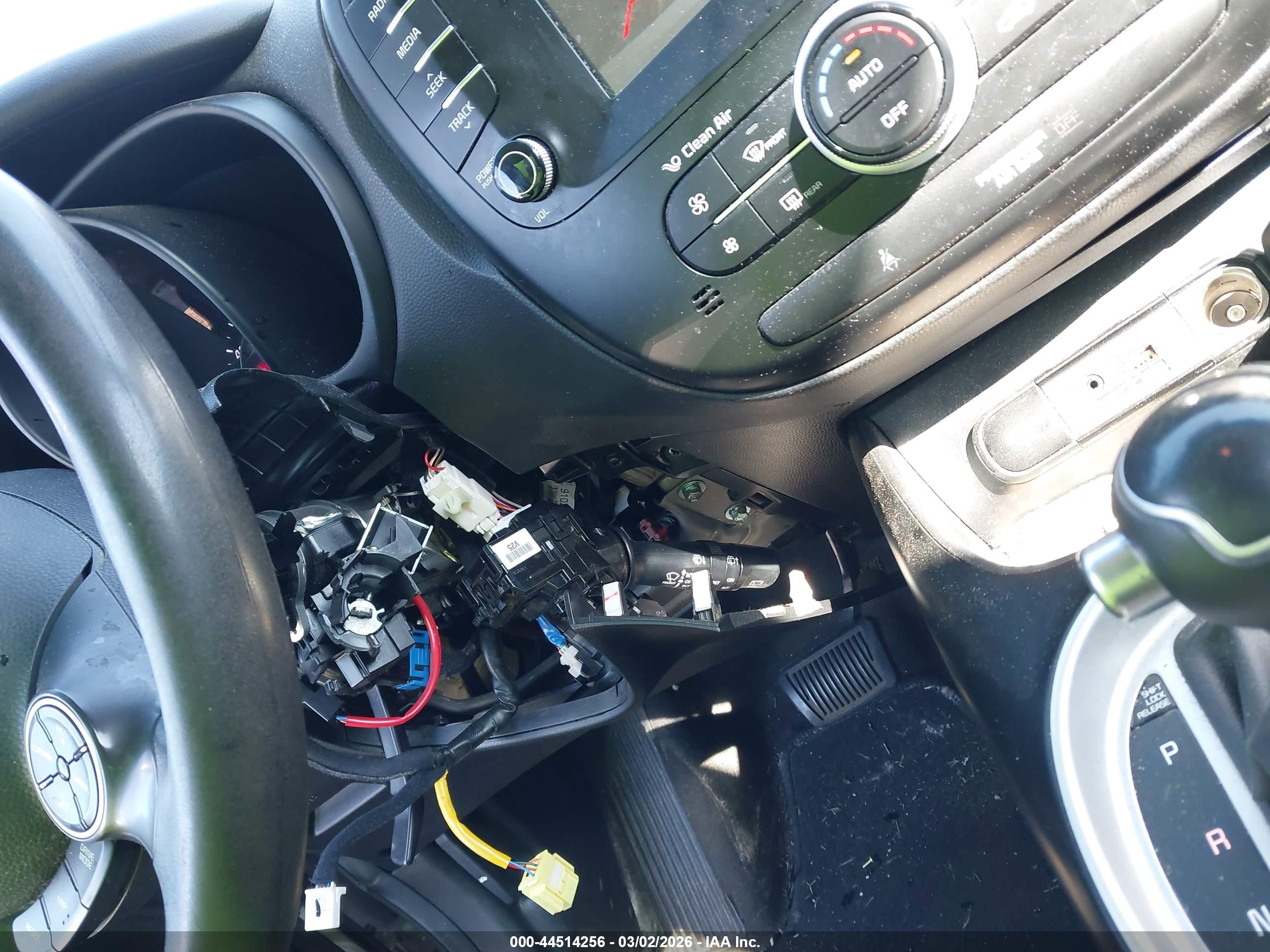 KIA SOUL image 6