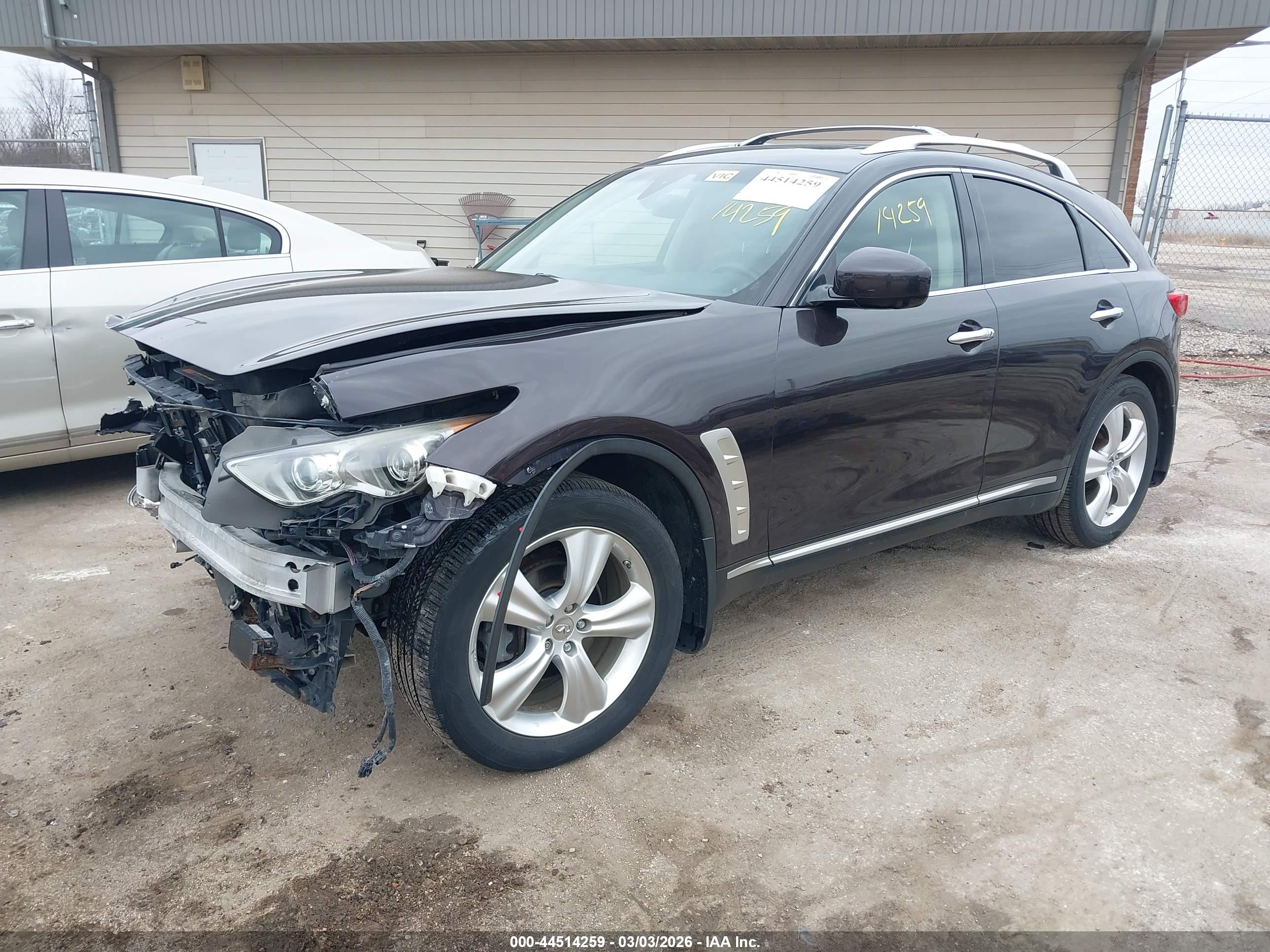 INFINITI FX35 image 2