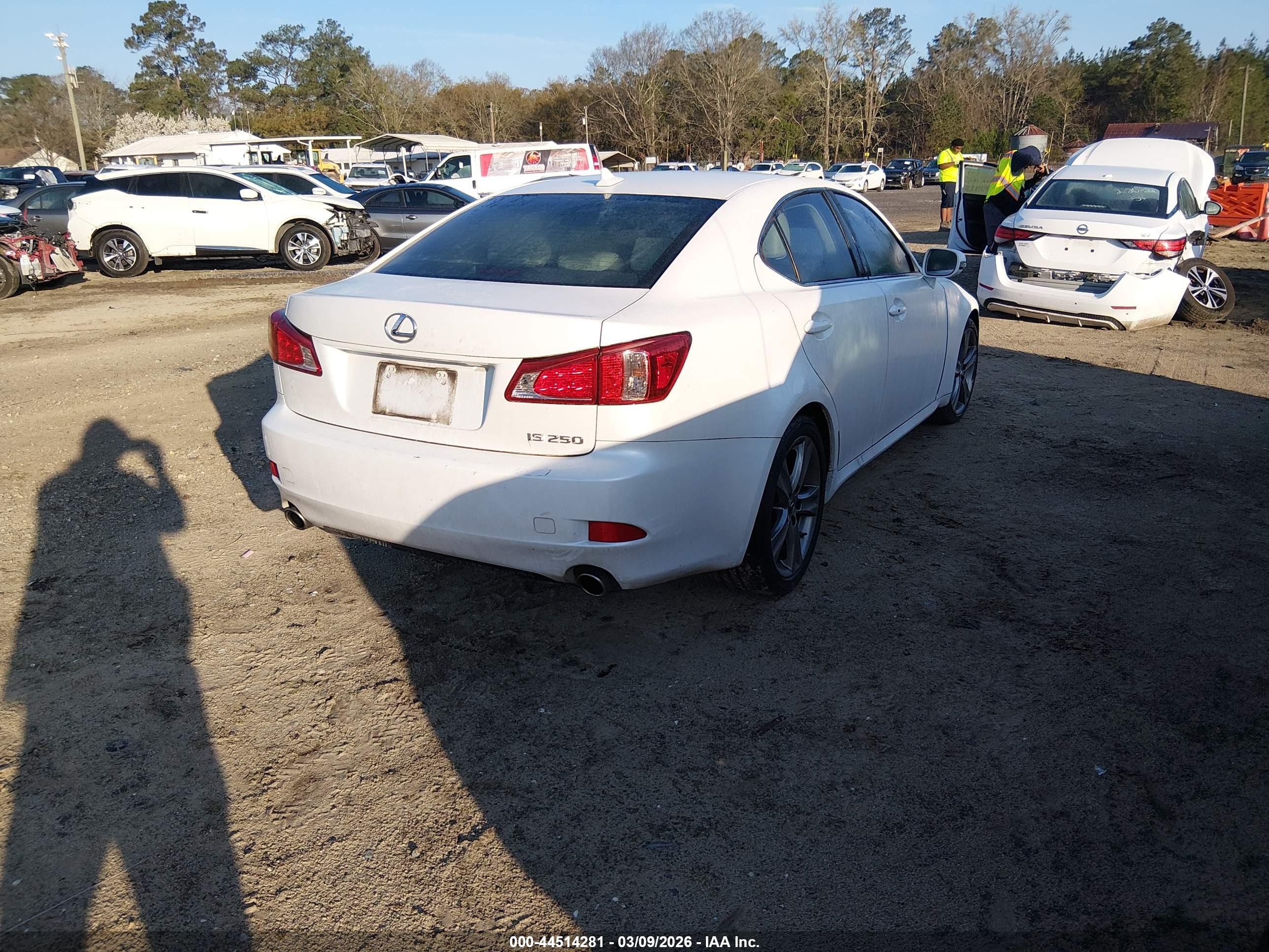 LEXUS IS image 4