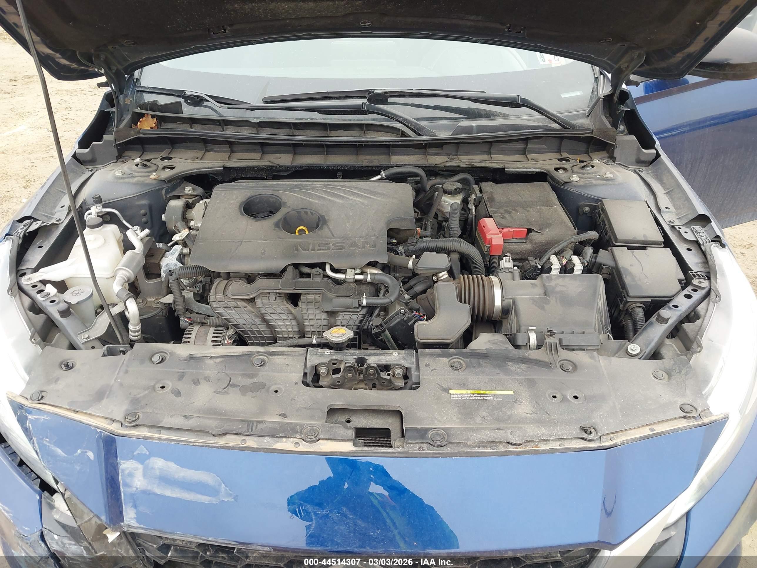 NISSAN ALTIMA image 10