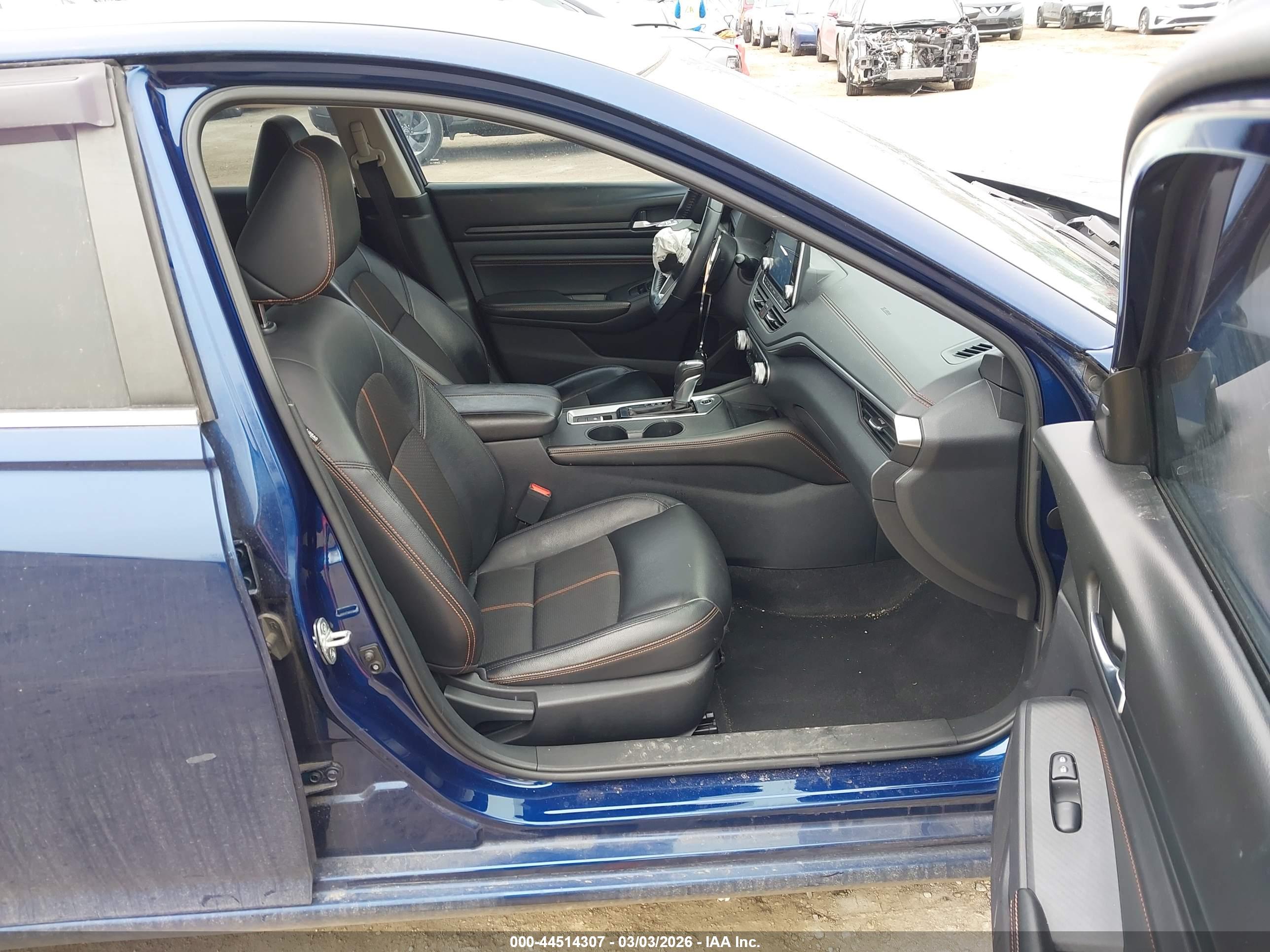 NISSAN ALTIMA image 5