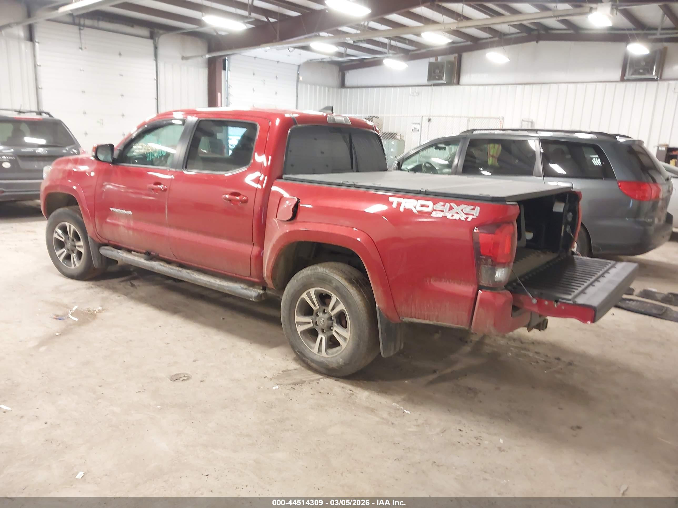 TOYOTA TACOMA image 3
