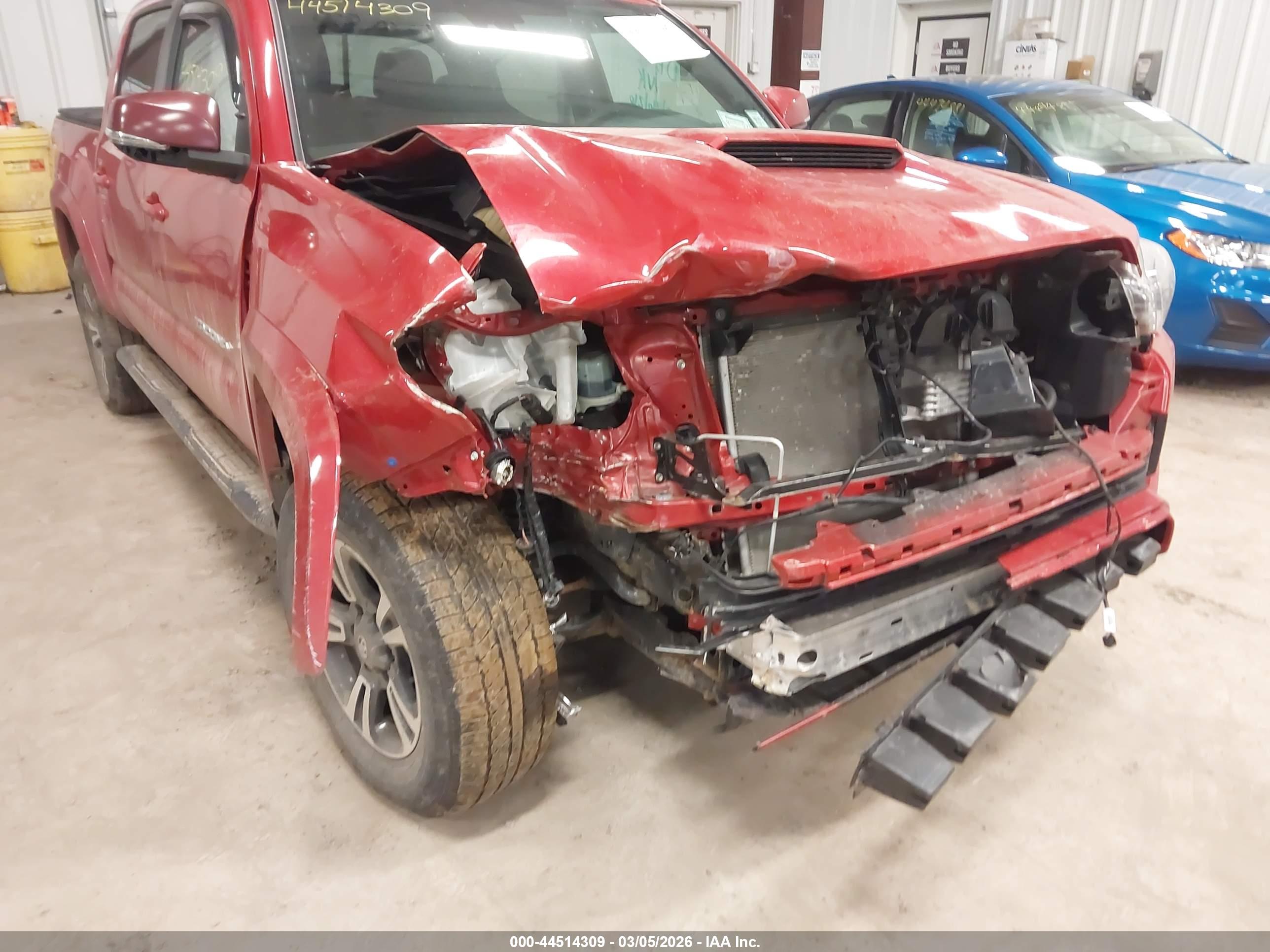 TOYOTA TACOMA image 6