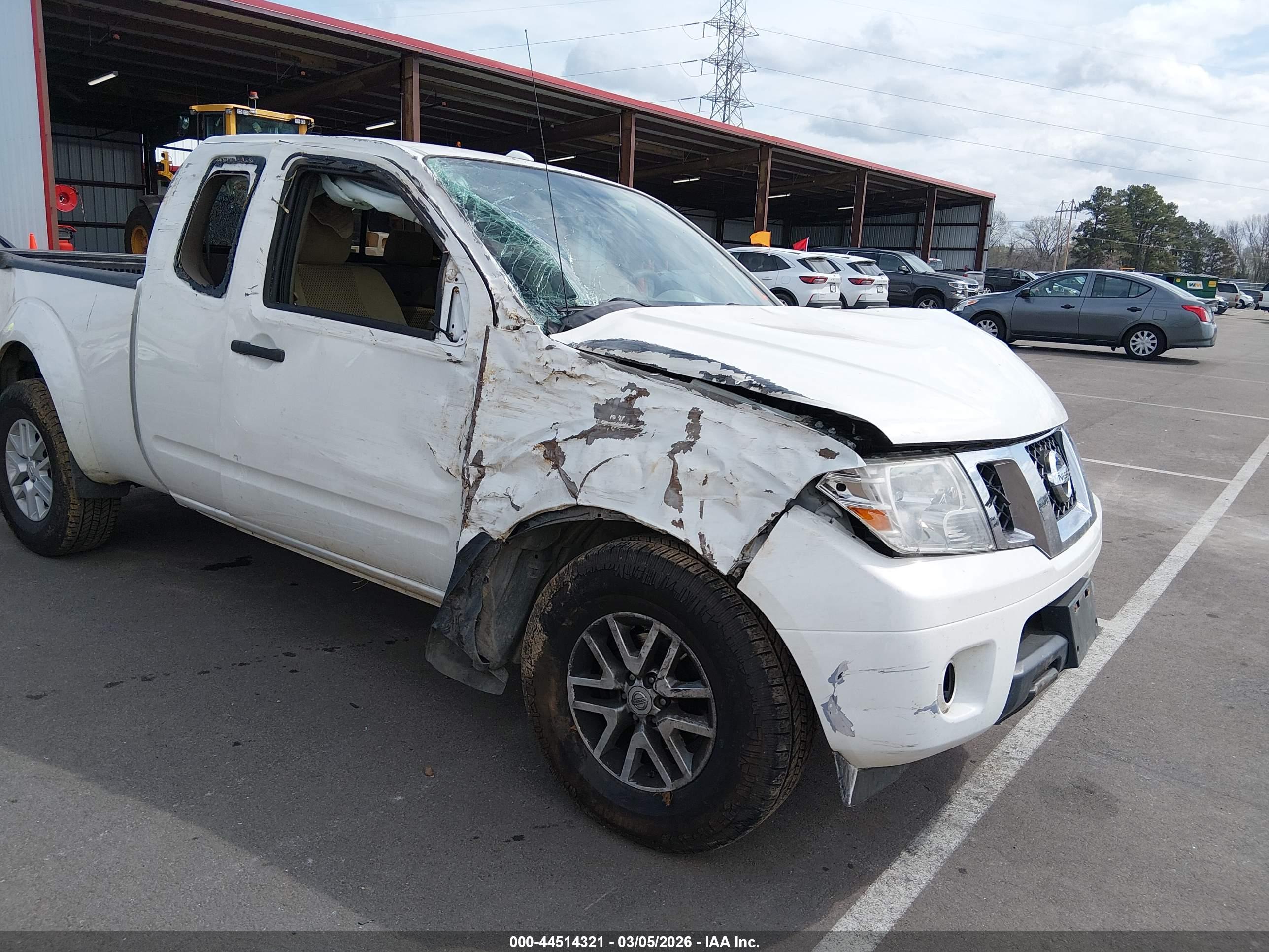 NISSAN FRONTIER image 6