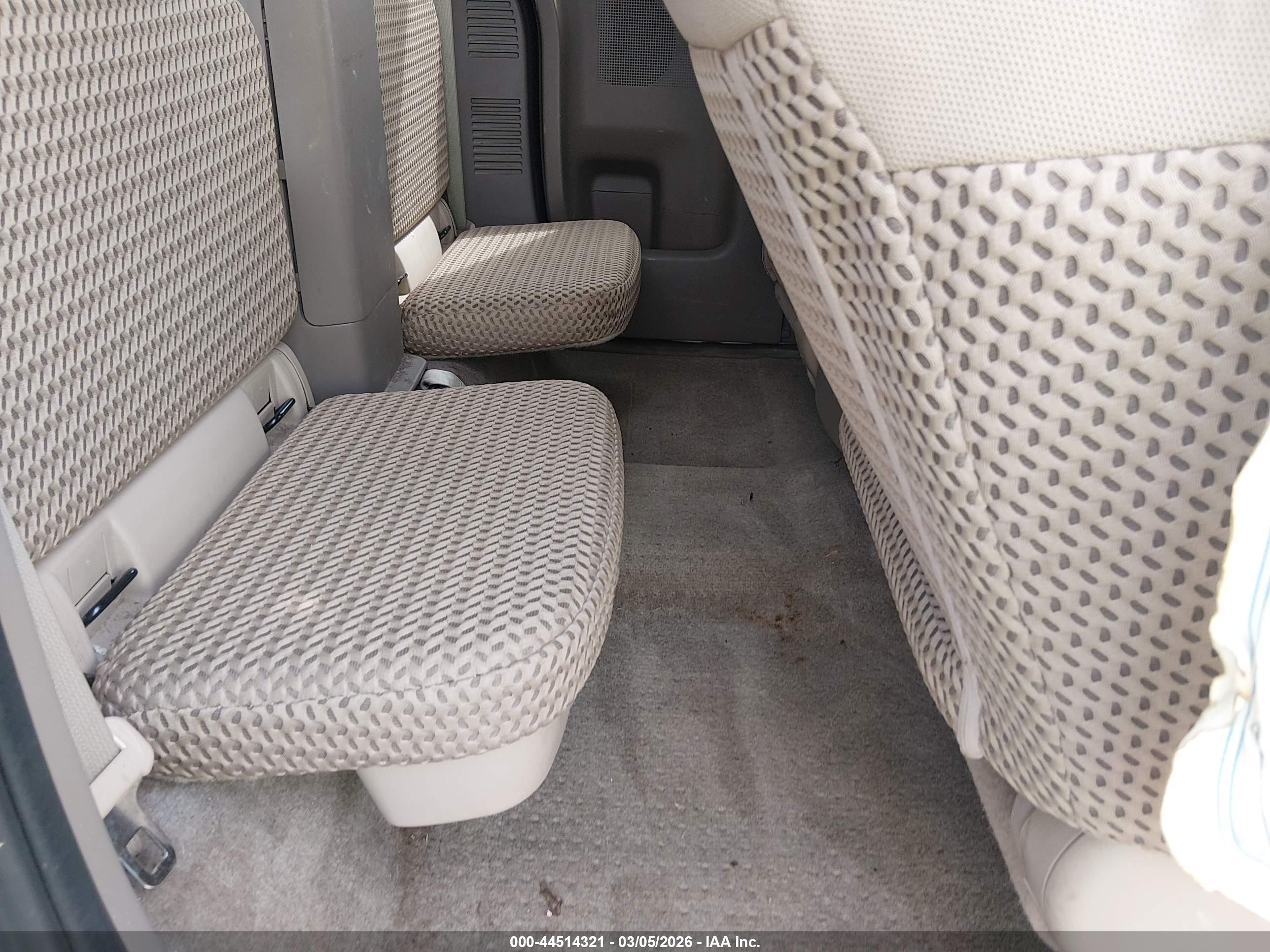 NISSAN FRONTIER image 8
