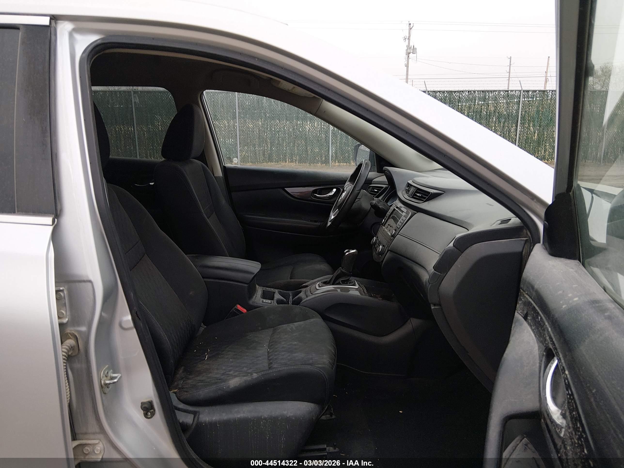NISSAN ROGUE image 5