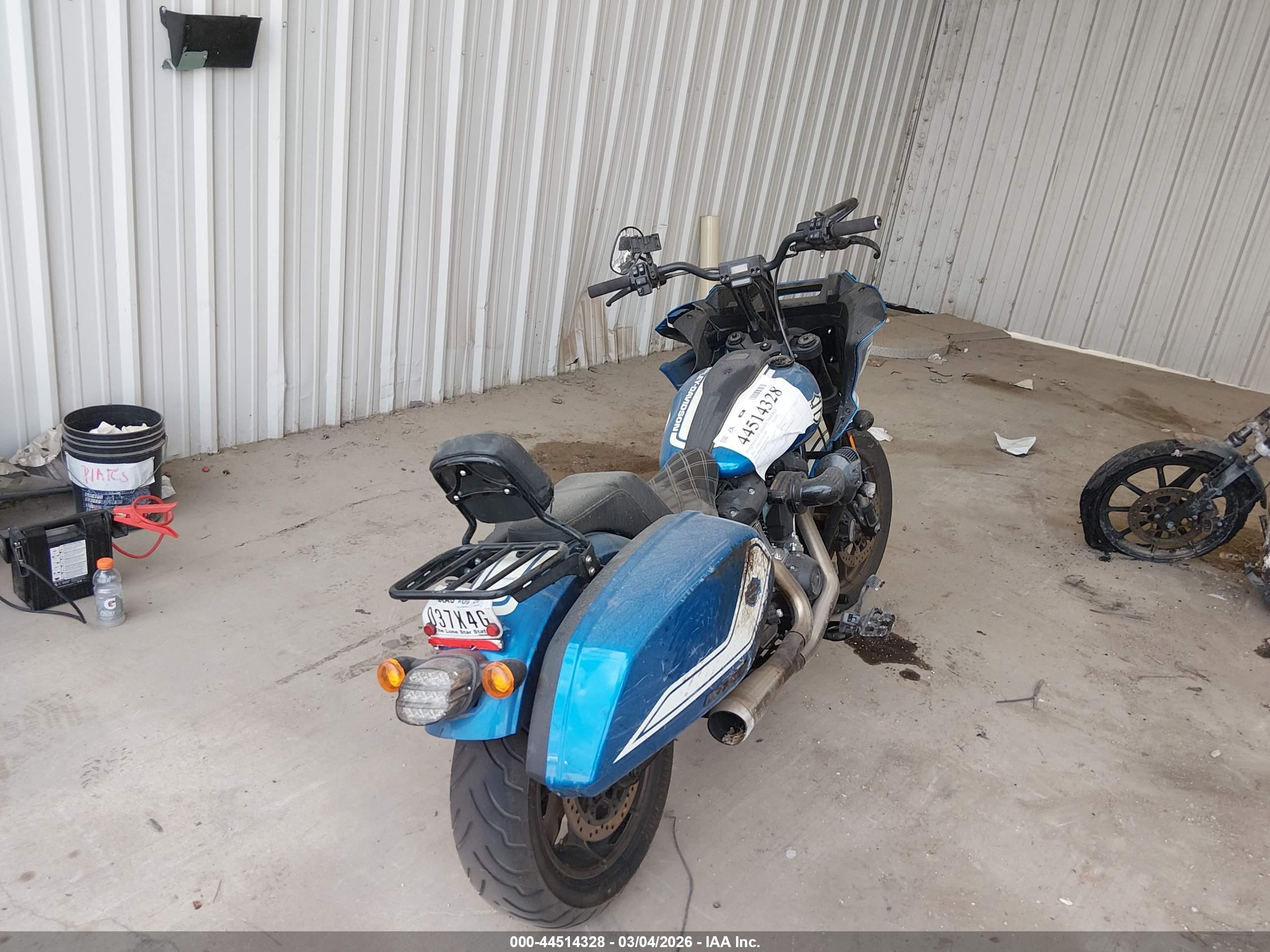 HARLEY-DAVIDSON FXLRST image 4