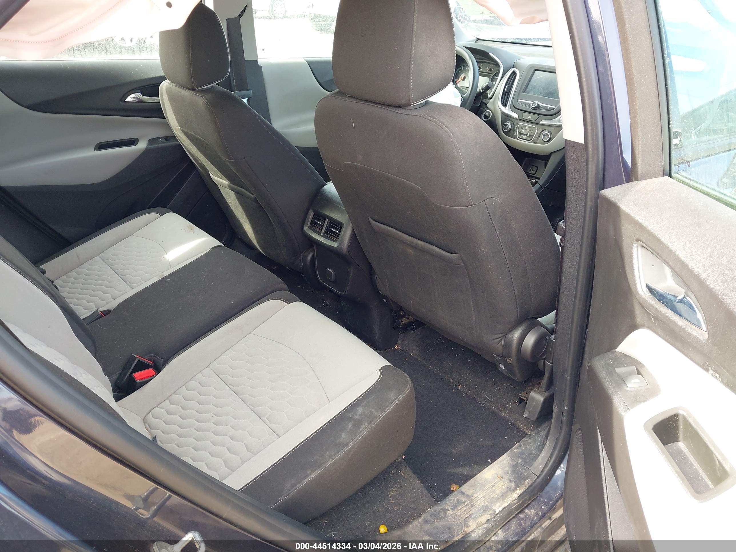 CHEVROLET EQUINOX image 8
