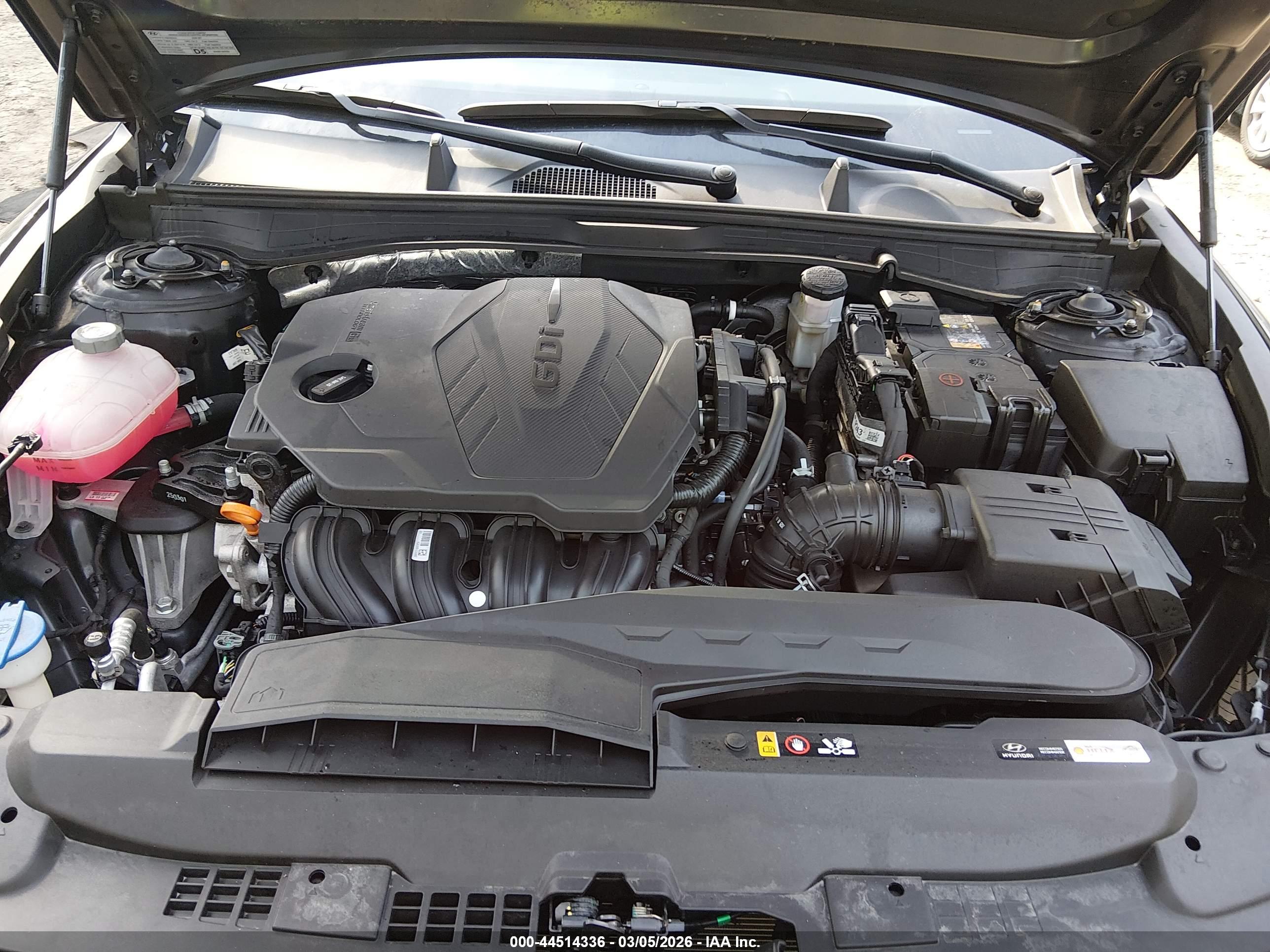HYUNDAI SONATA image 10