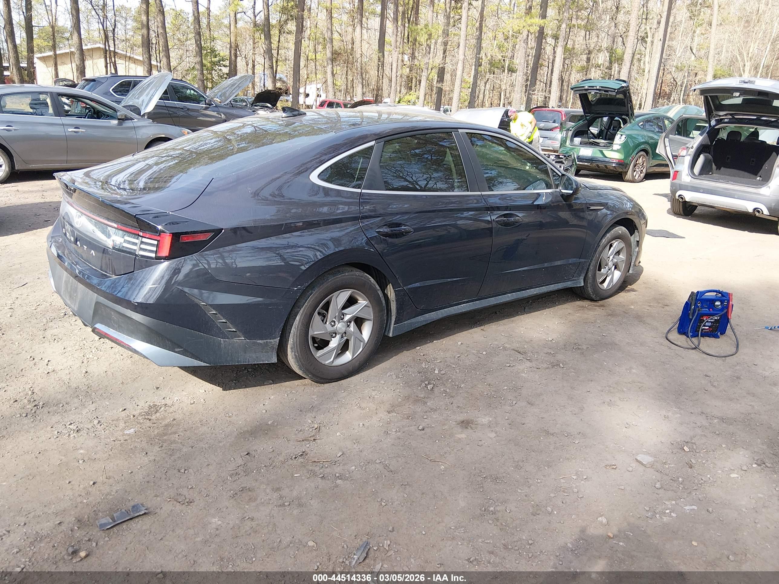 HYUNDAI SONATA image 4