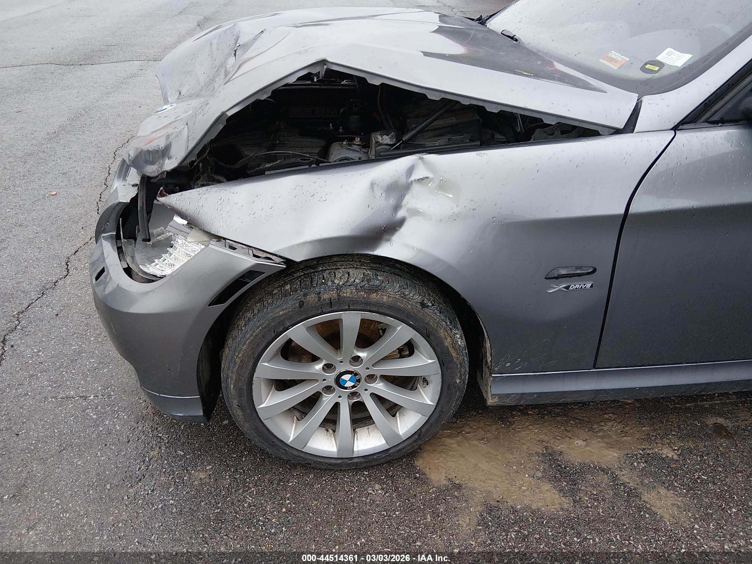 BMW 328I image 6