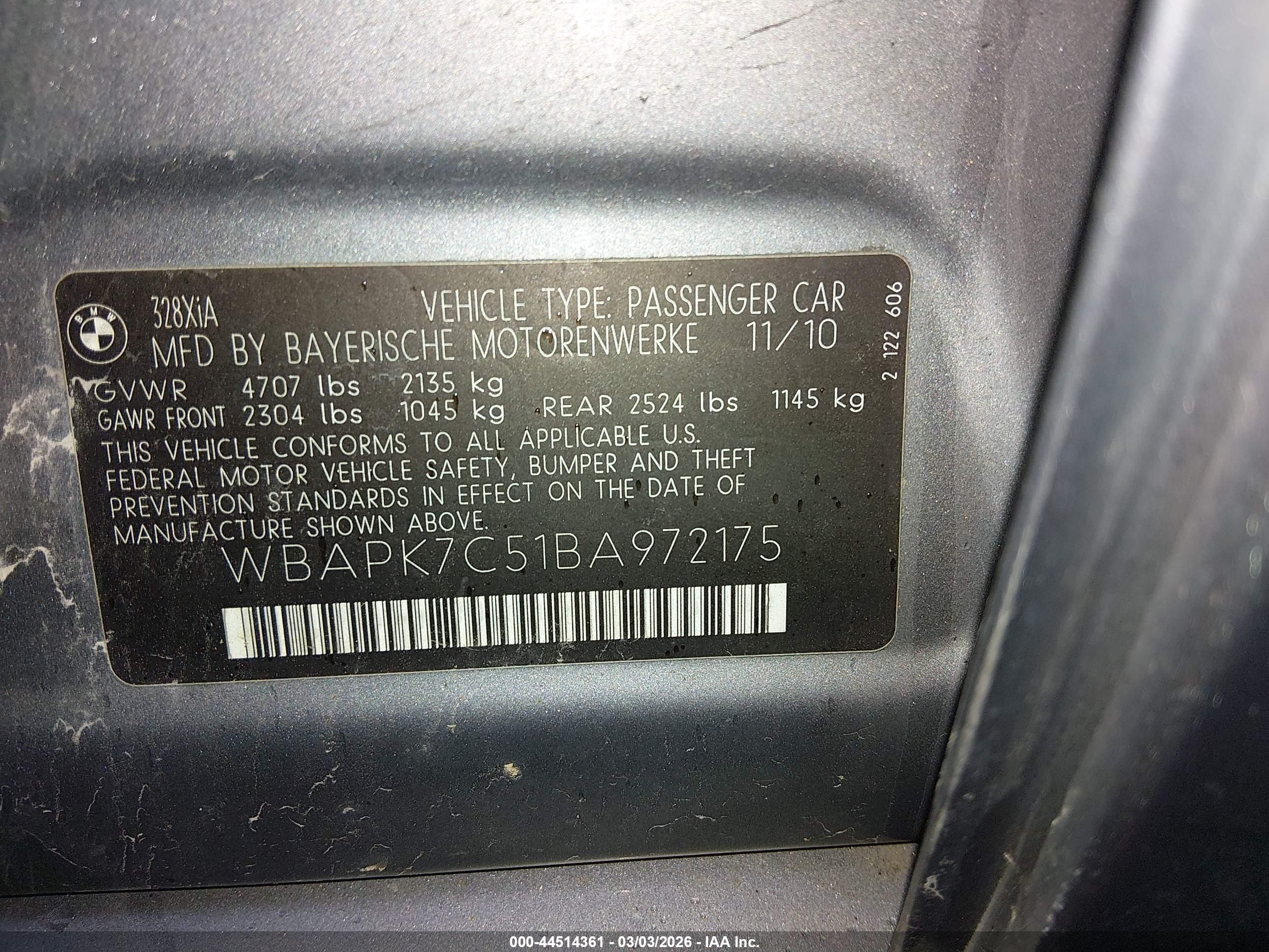 BMW 328I image 9