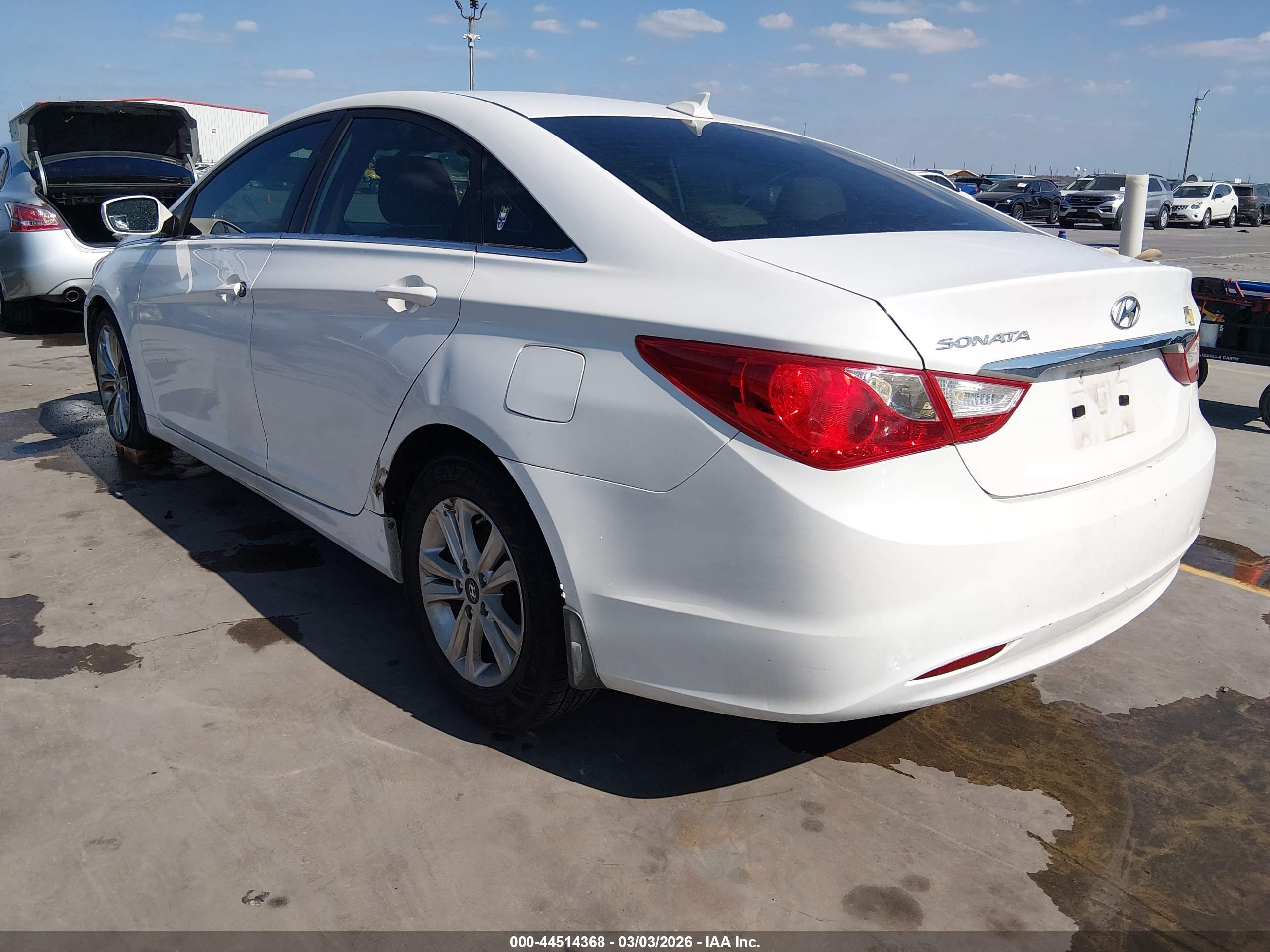 HYUNDAI SONATA image 3