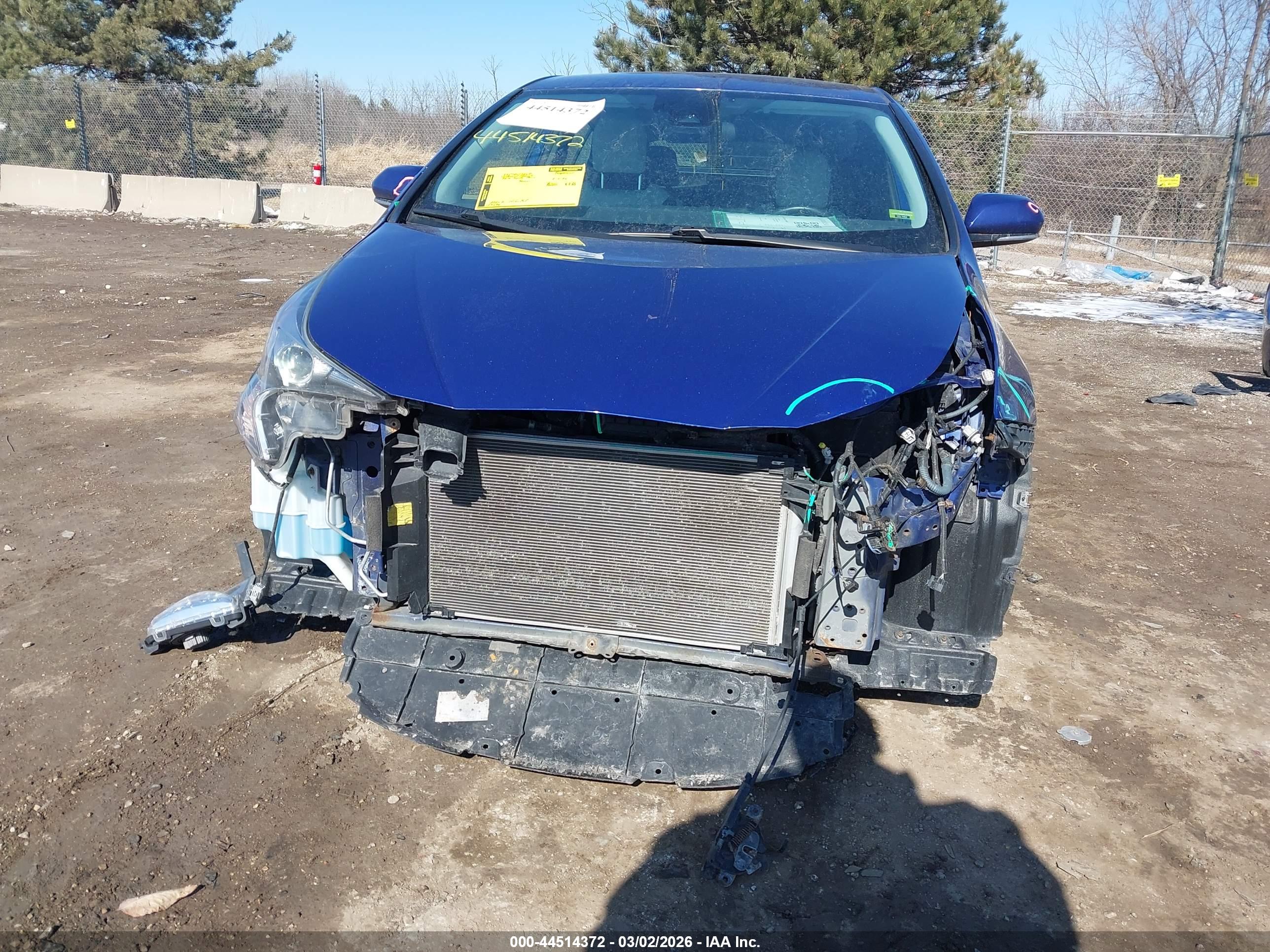 TOYOTA PRIUS image 6