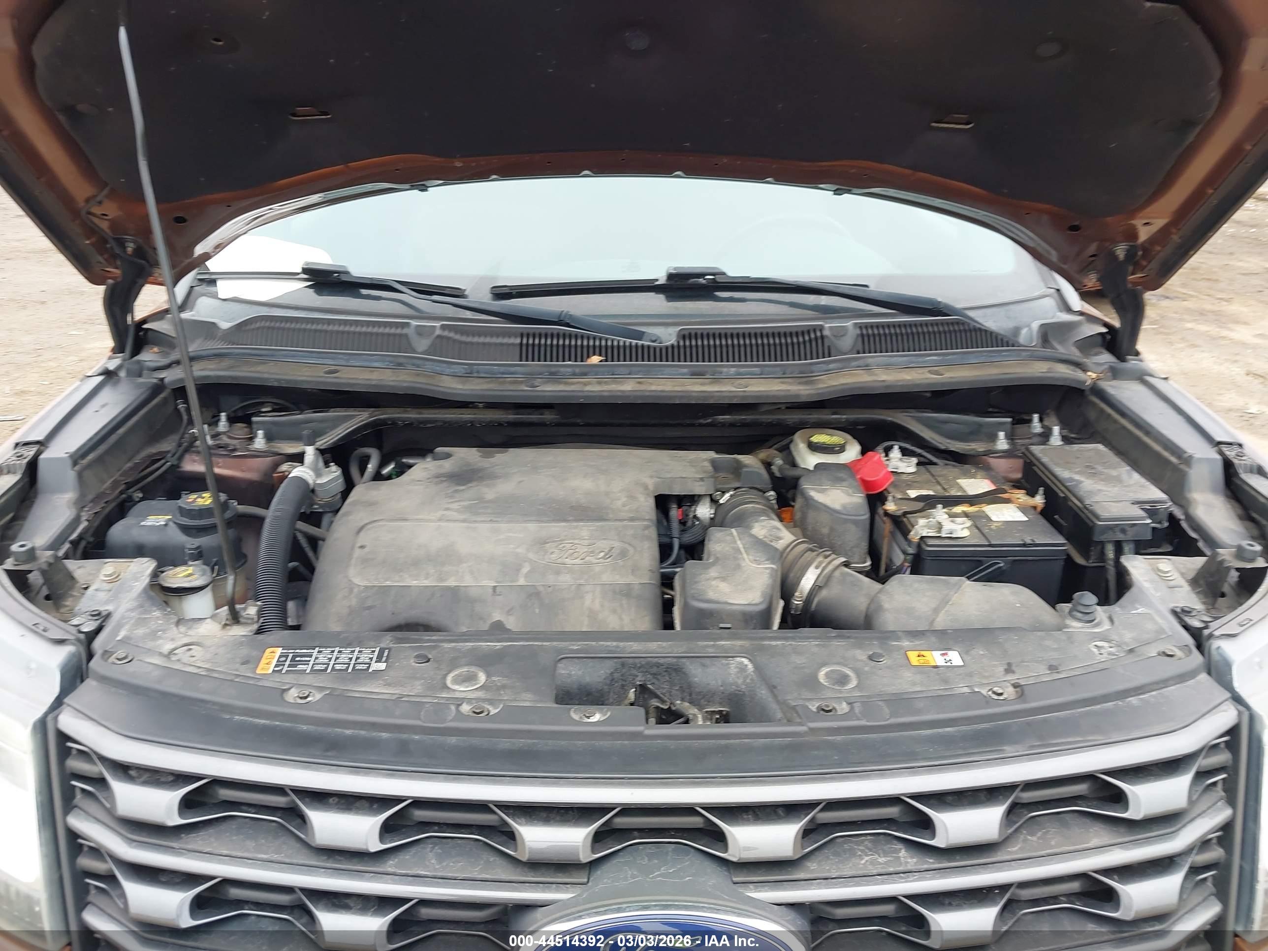 FORD EXPLORER image 10