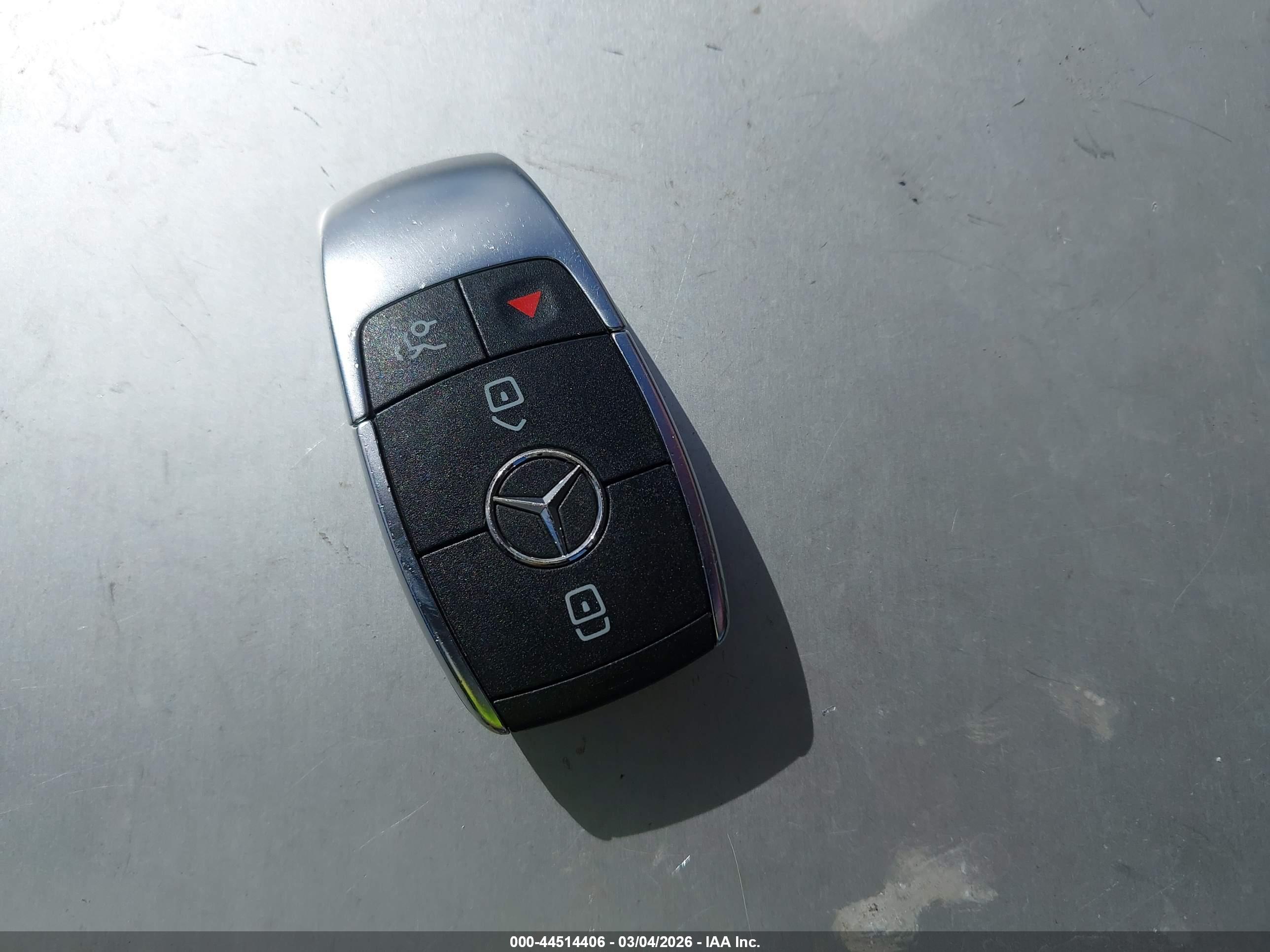 MERCEDES-BENZ GLE image 11