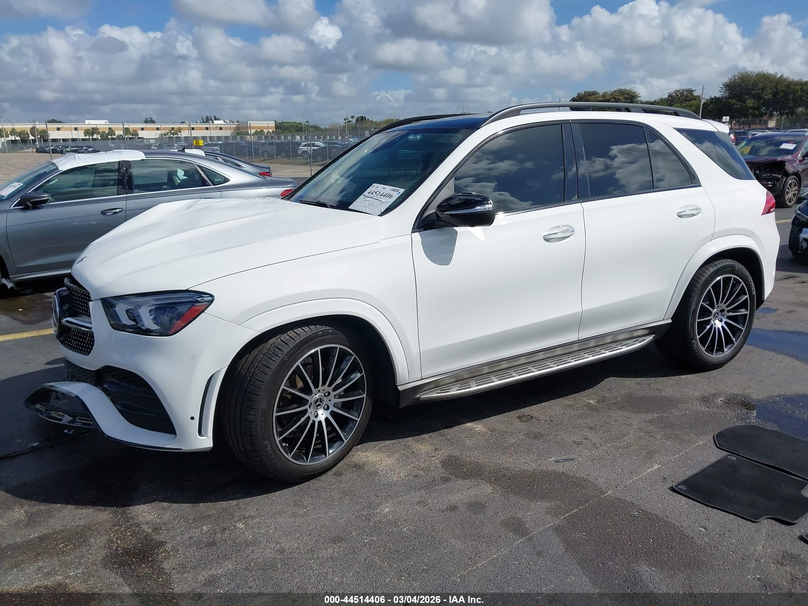 MERCEDES-BENZ GLE image 2