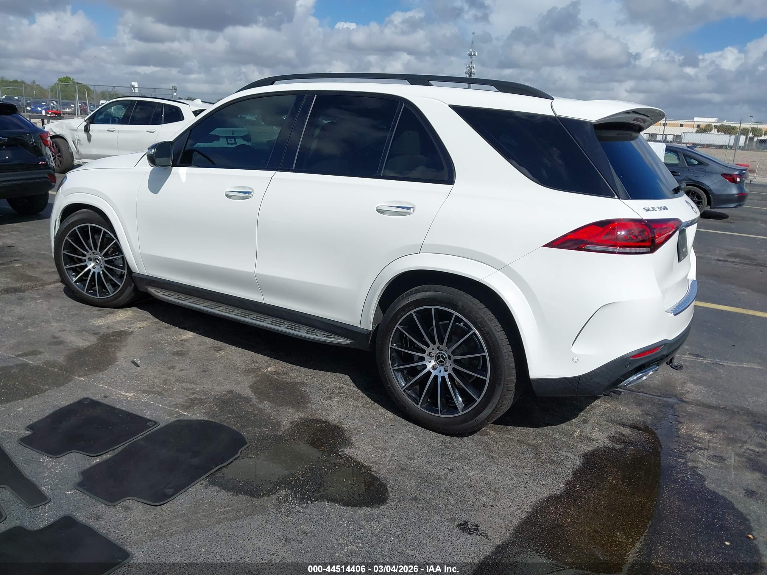 MERCEDES-BENZ GLE image 3