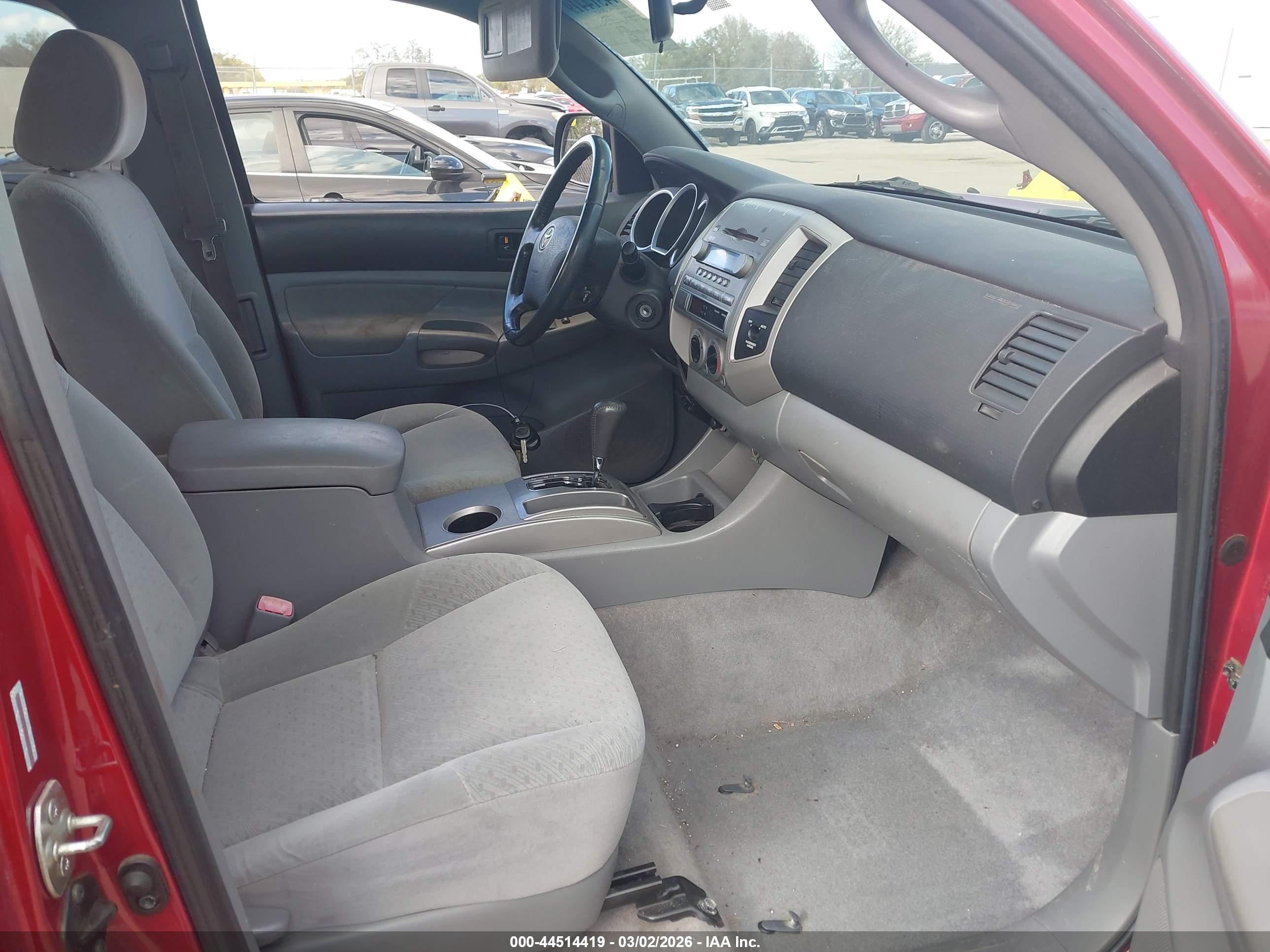 TOYOTA TACOMA image 5