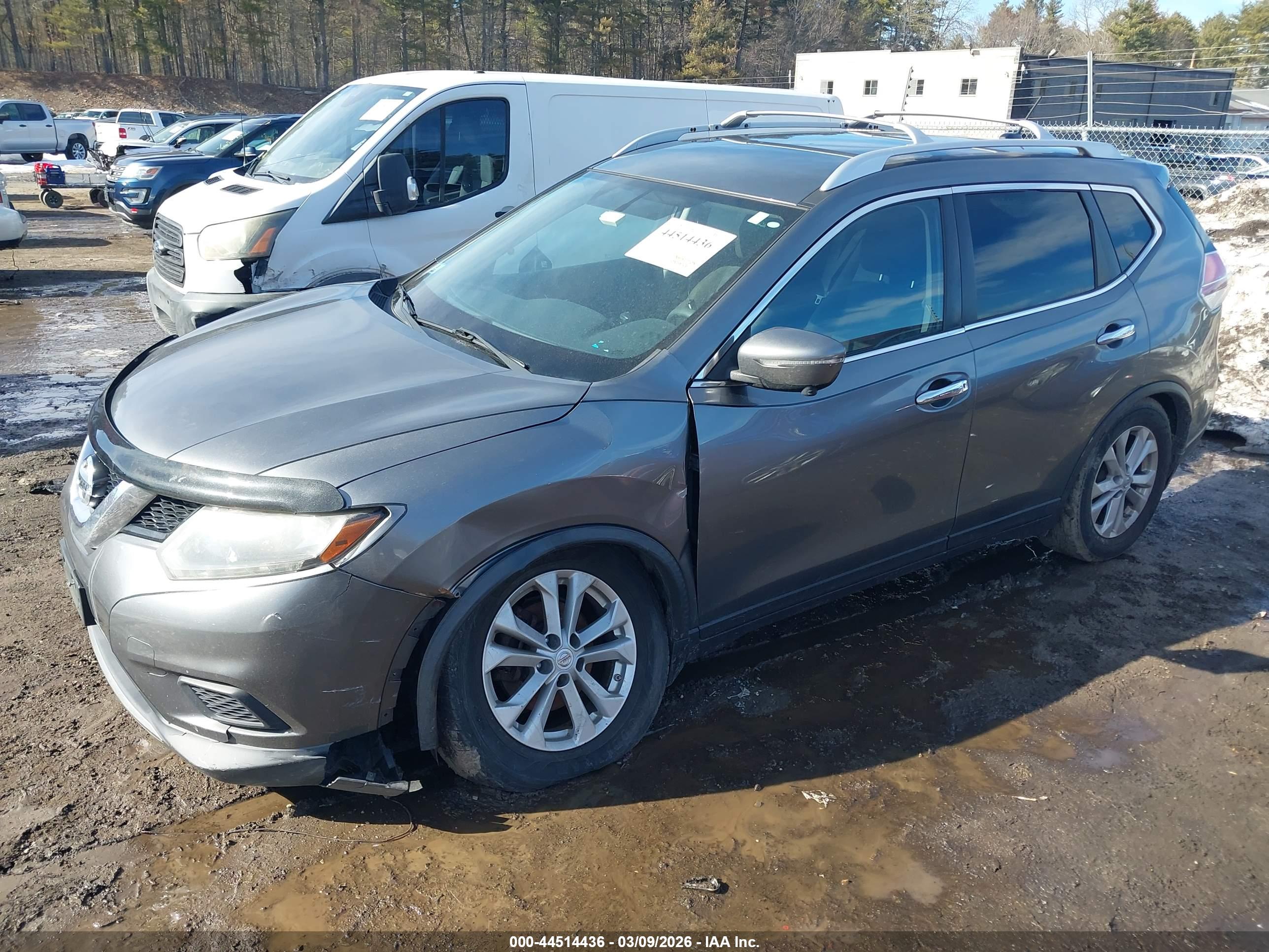 NISSAN ROGUE image 2