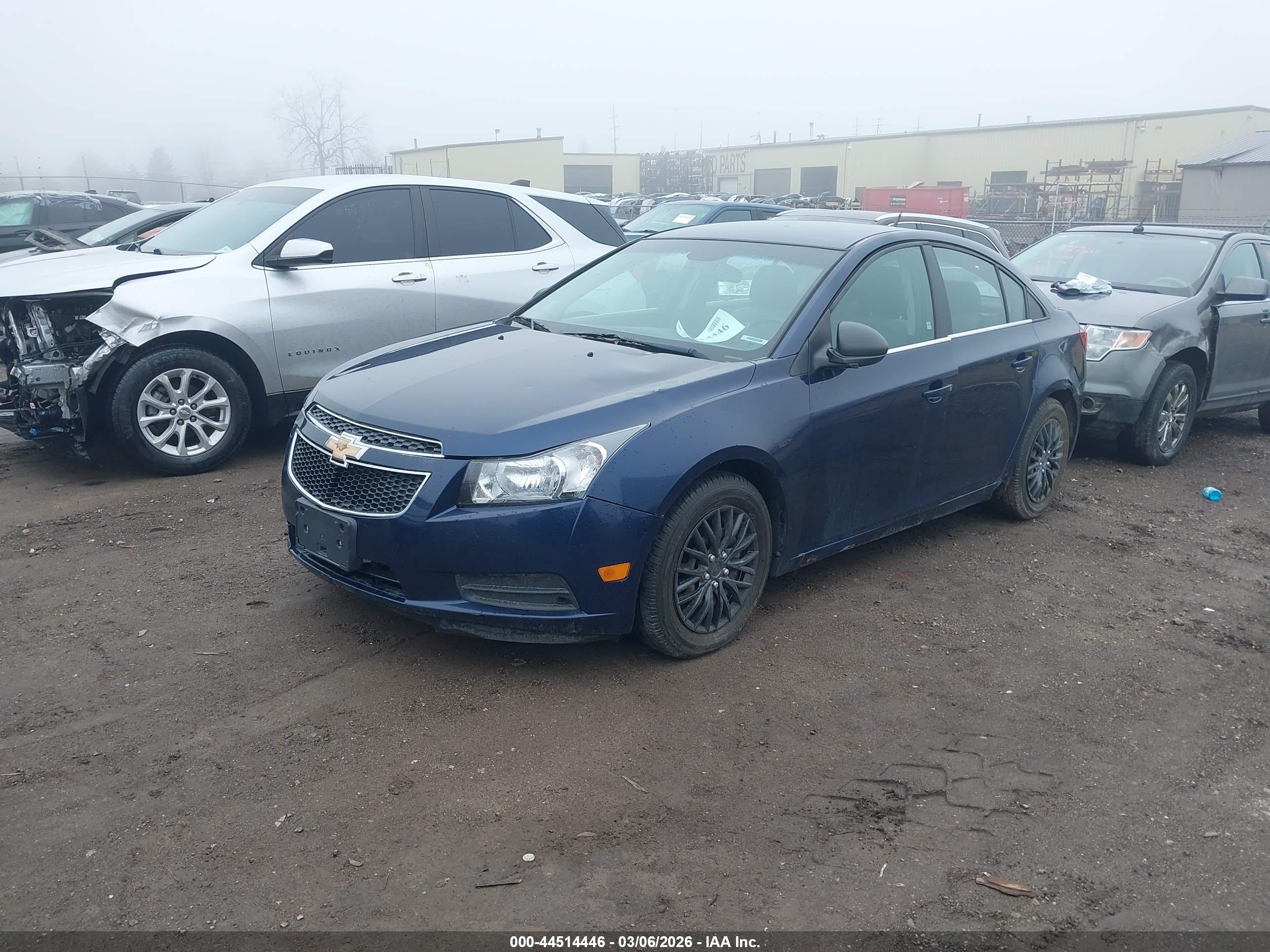 CHEVROLET CRUZE image 2