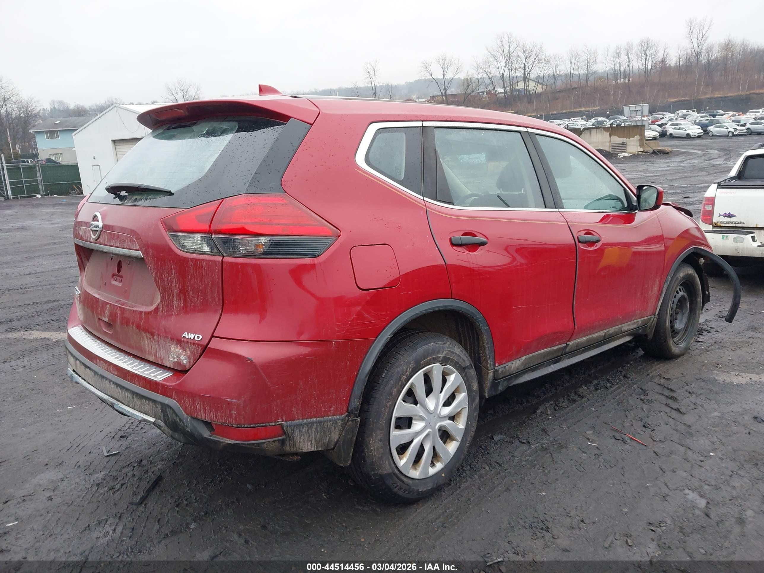 NISSAN ROGUE image 4