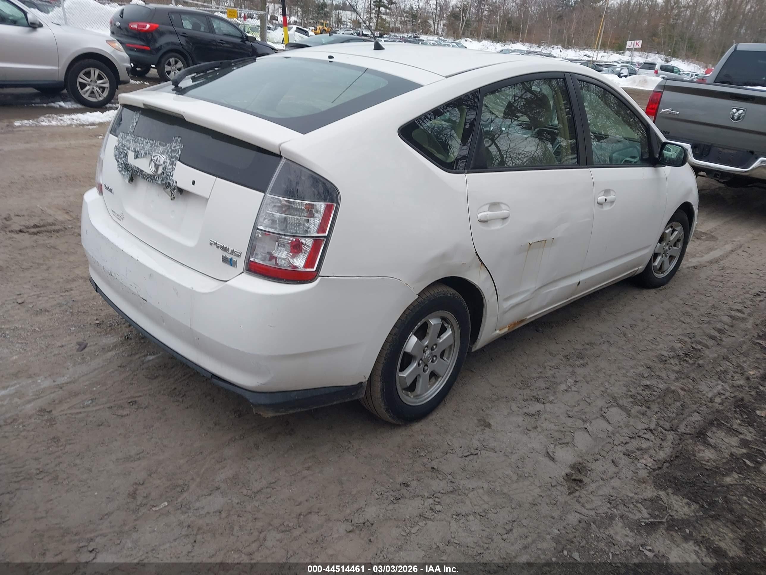 TOYOTA PRIUS image 4