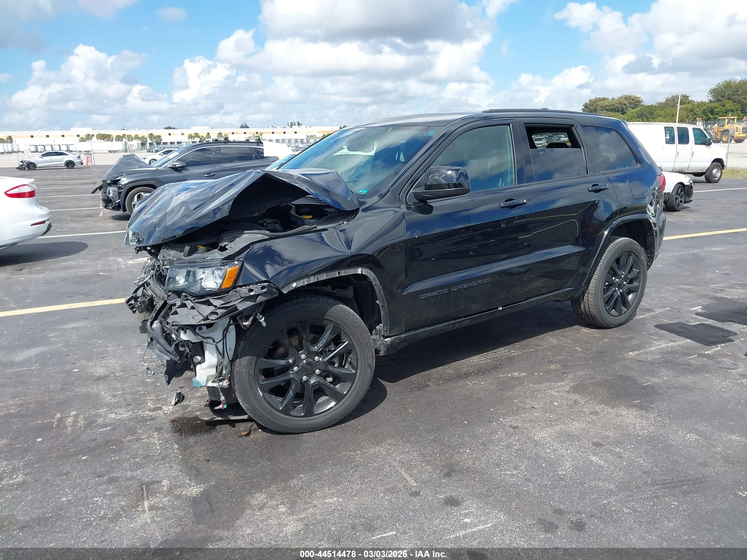 JEEP GRAND image 2