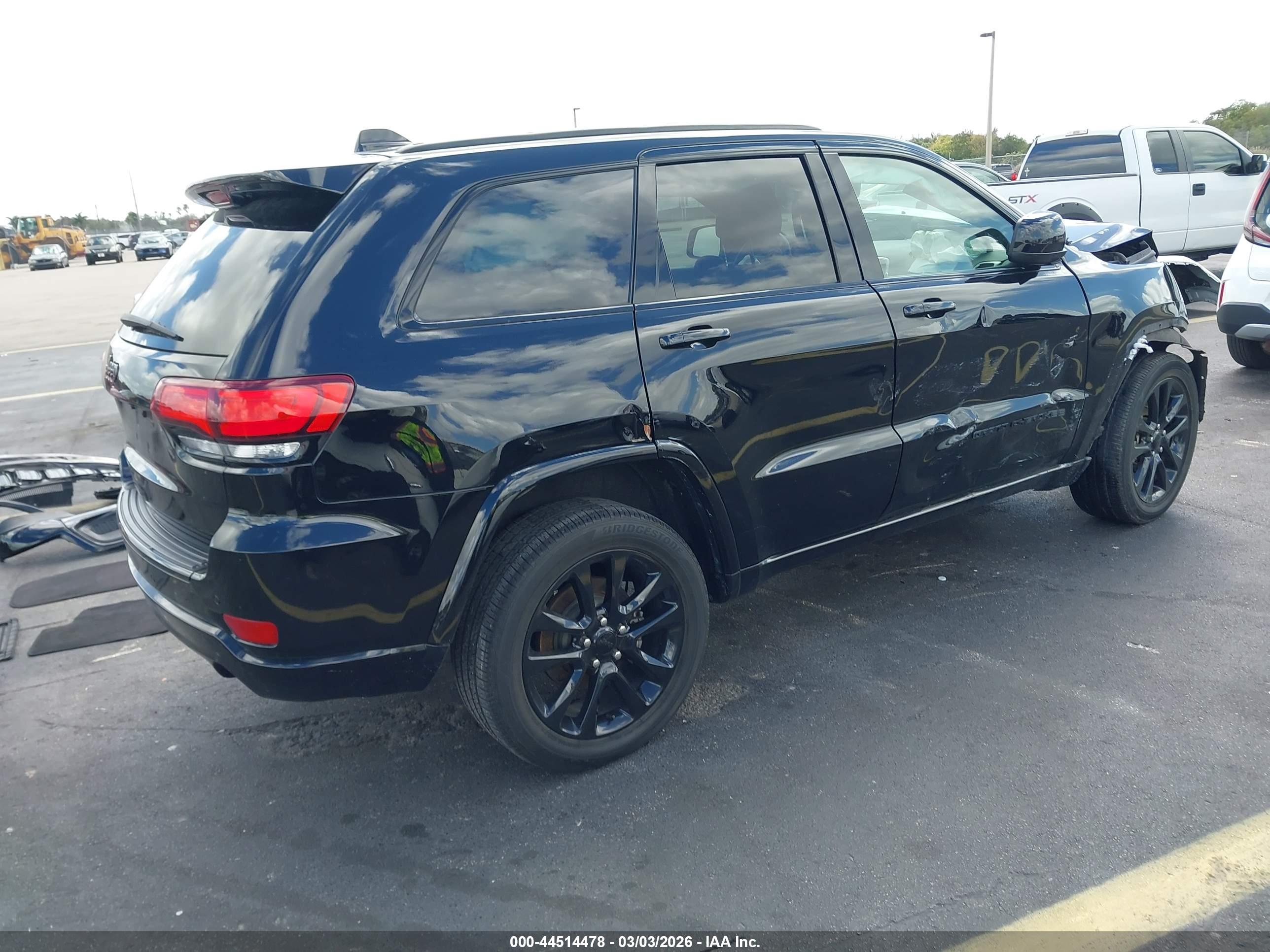 JEEP GRAND image 4