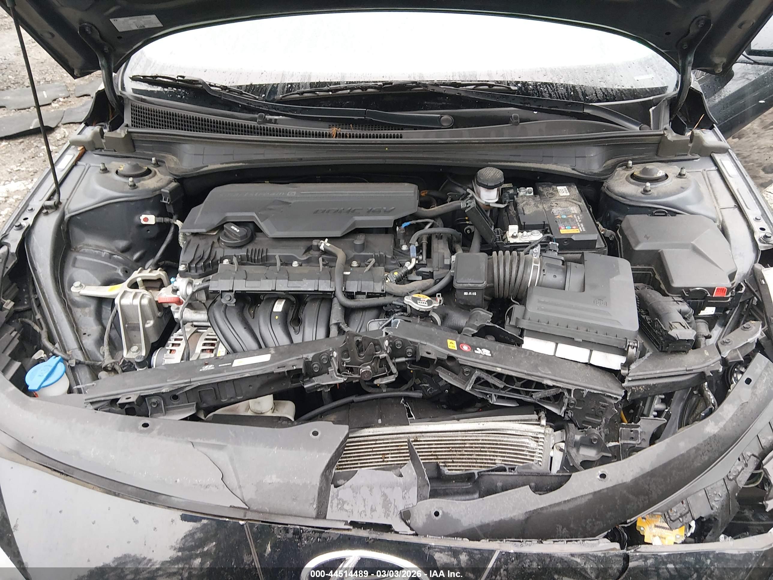 HYUNDAI ELANTRA image 10