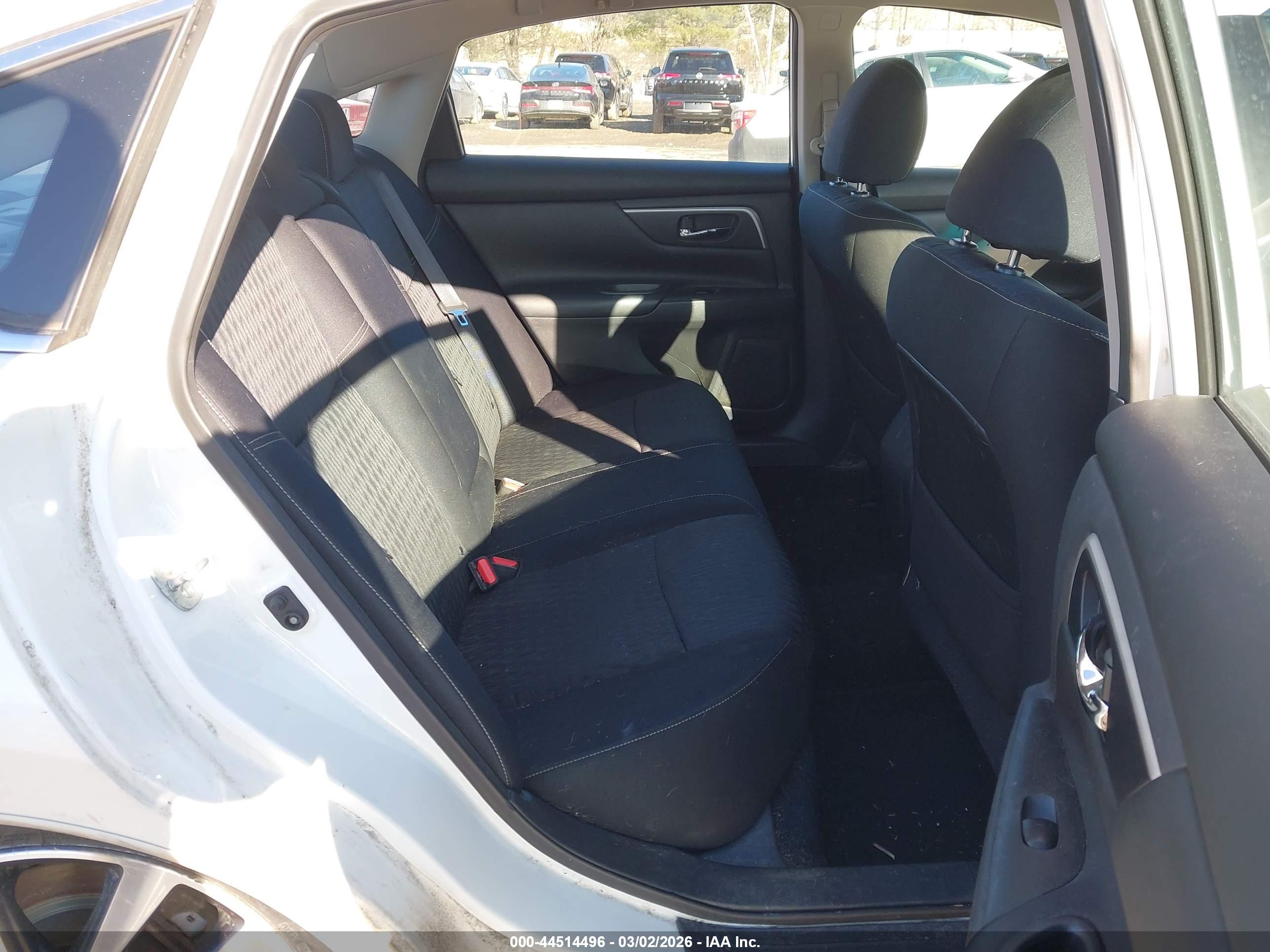 NISSAN ALTIMA image 8