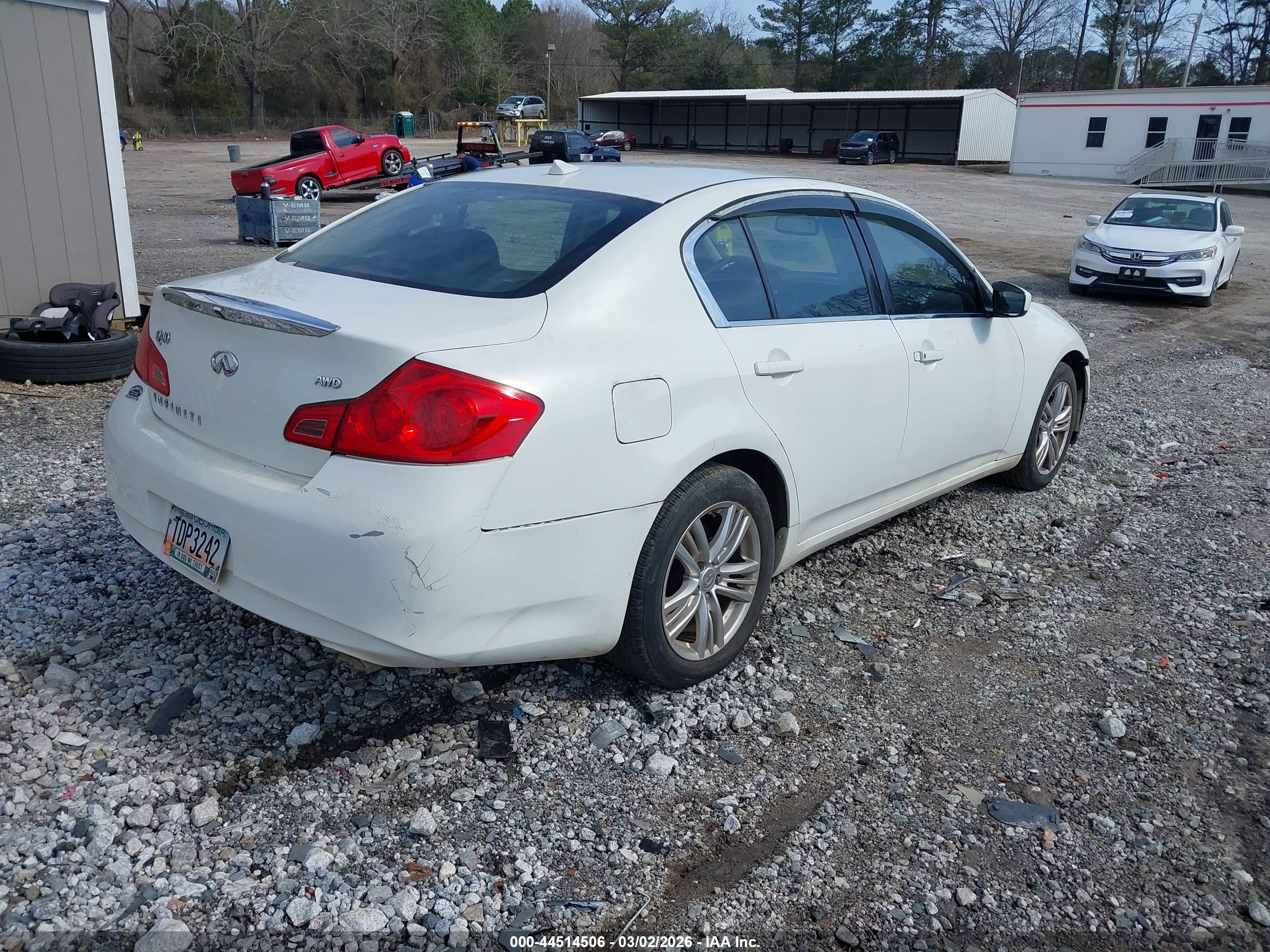 INFINITI Q40 image 4