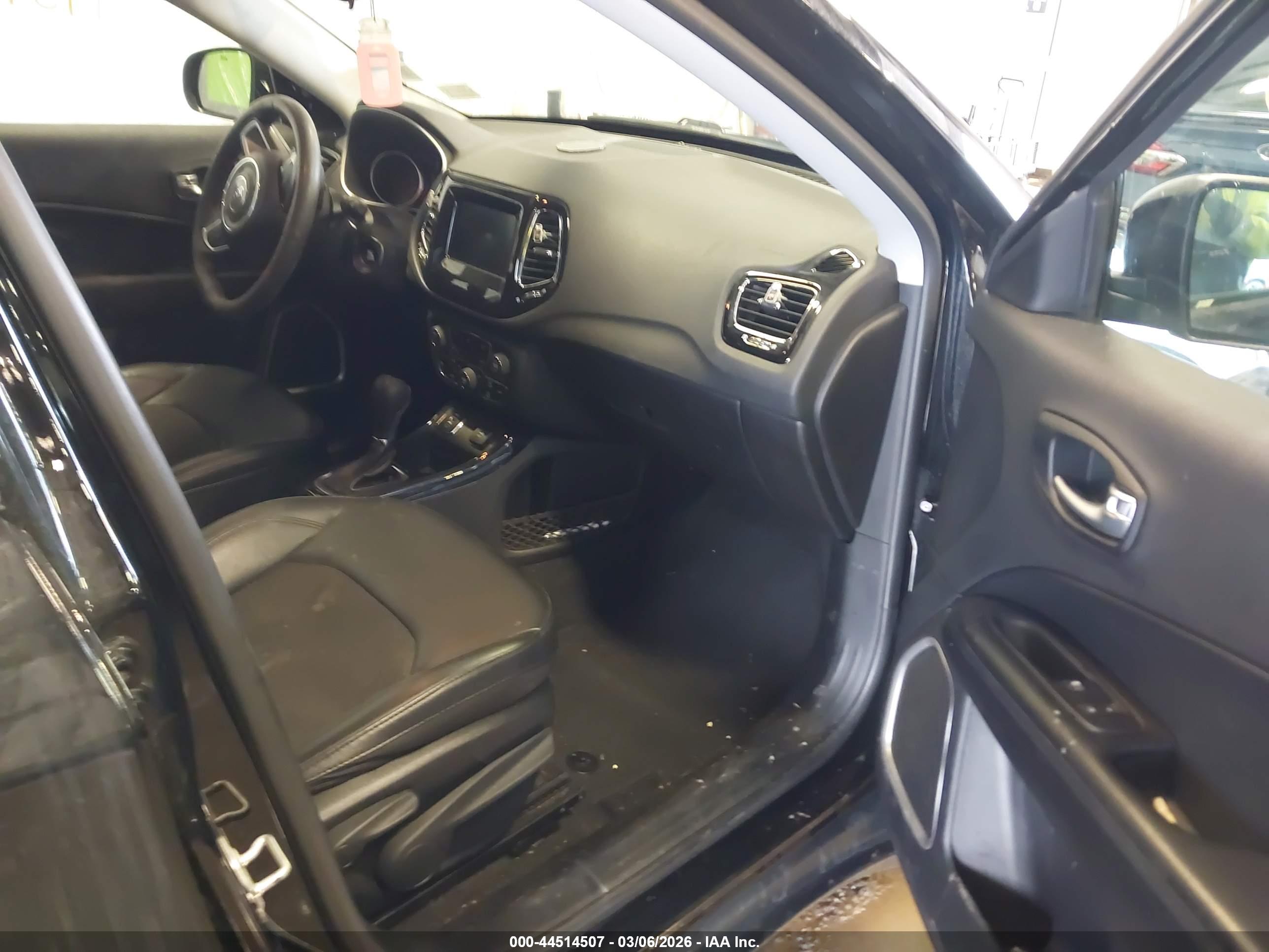 JEEP COMPASS image 5