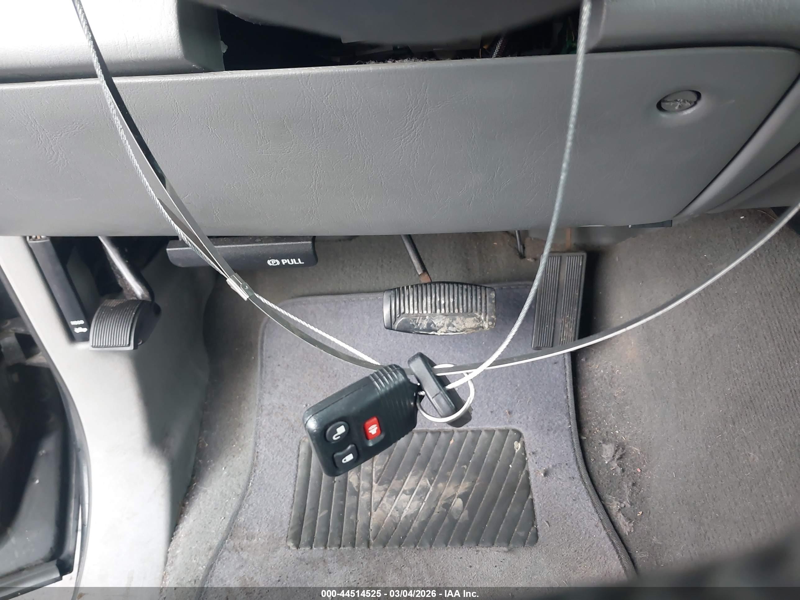 FORD EXCURSION image 11