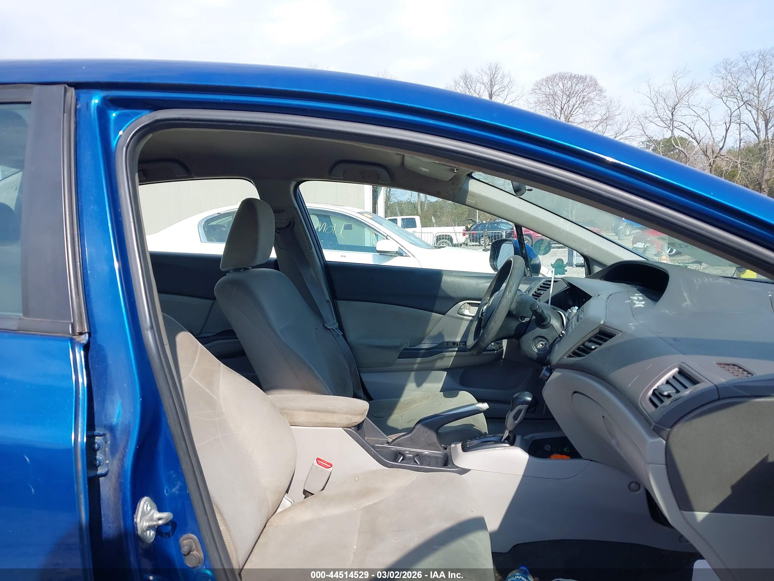 HONDA CIVIC image 5