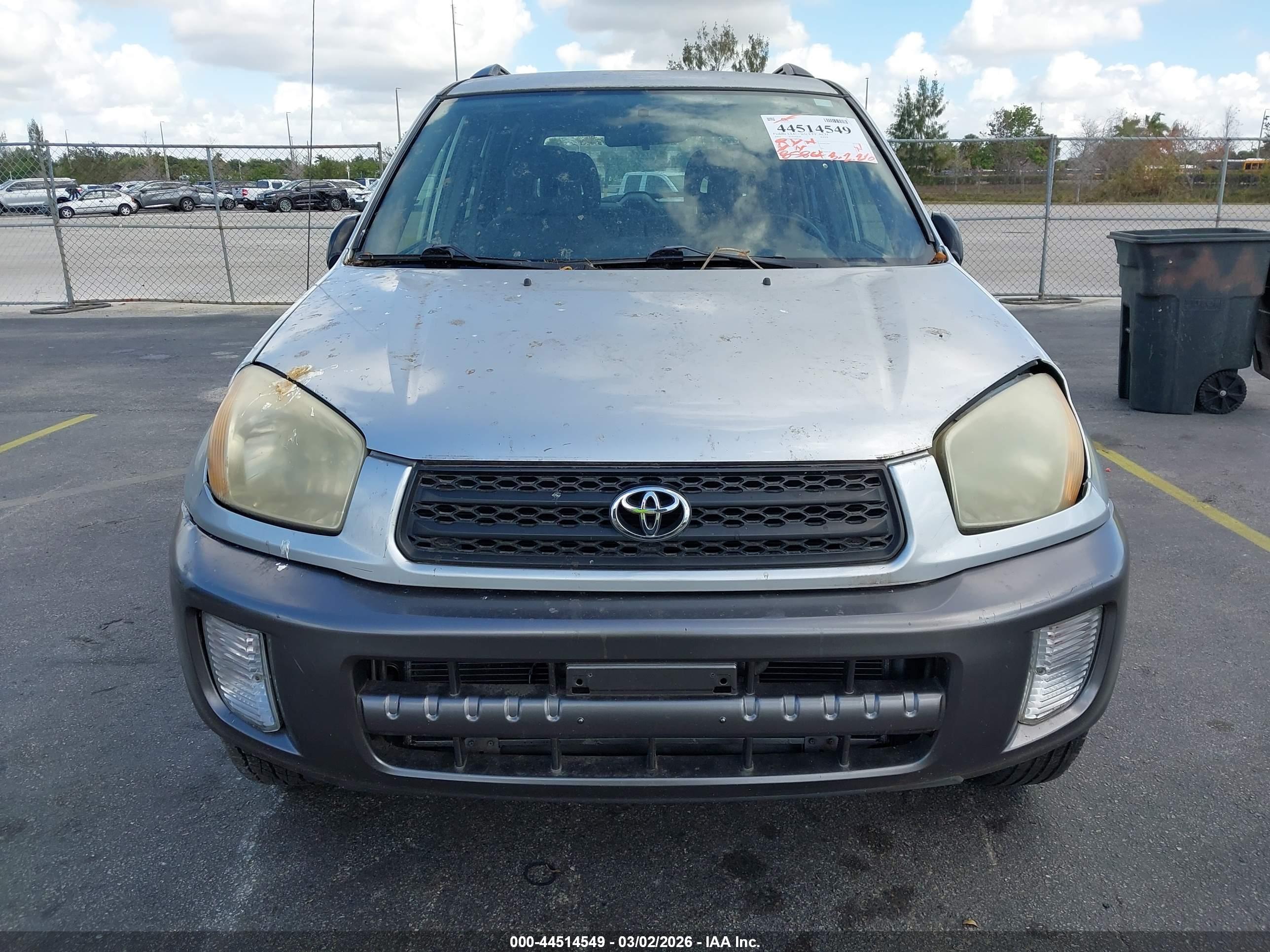 TOYOTA RAV4 image 6