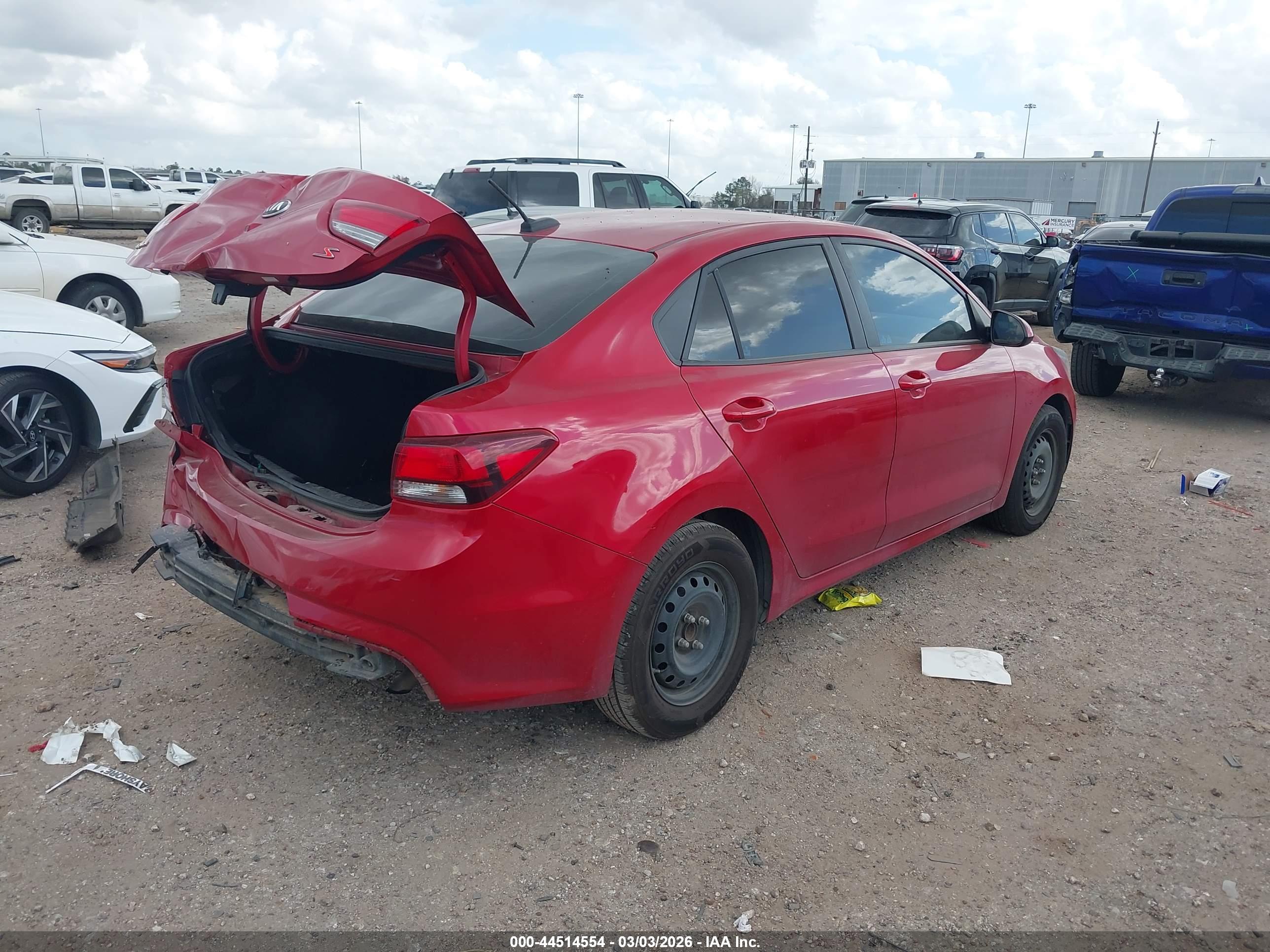 KIA RIO image 4