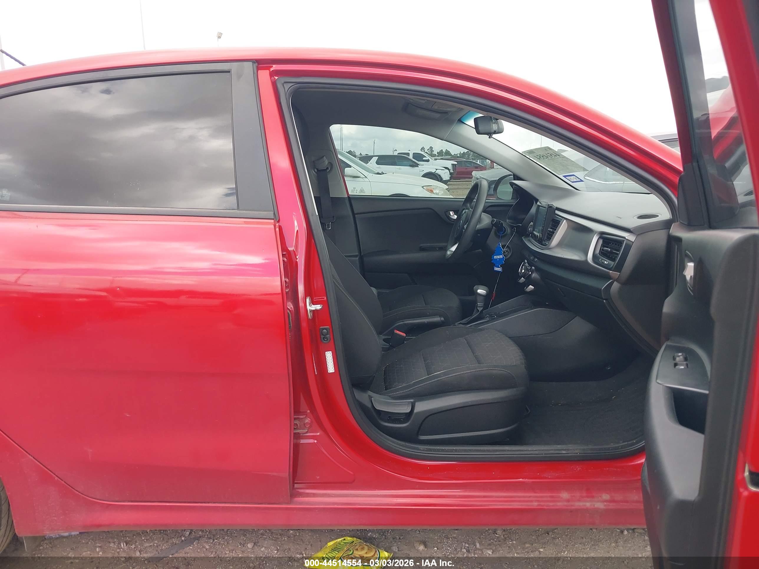 KIA RIO image 5
