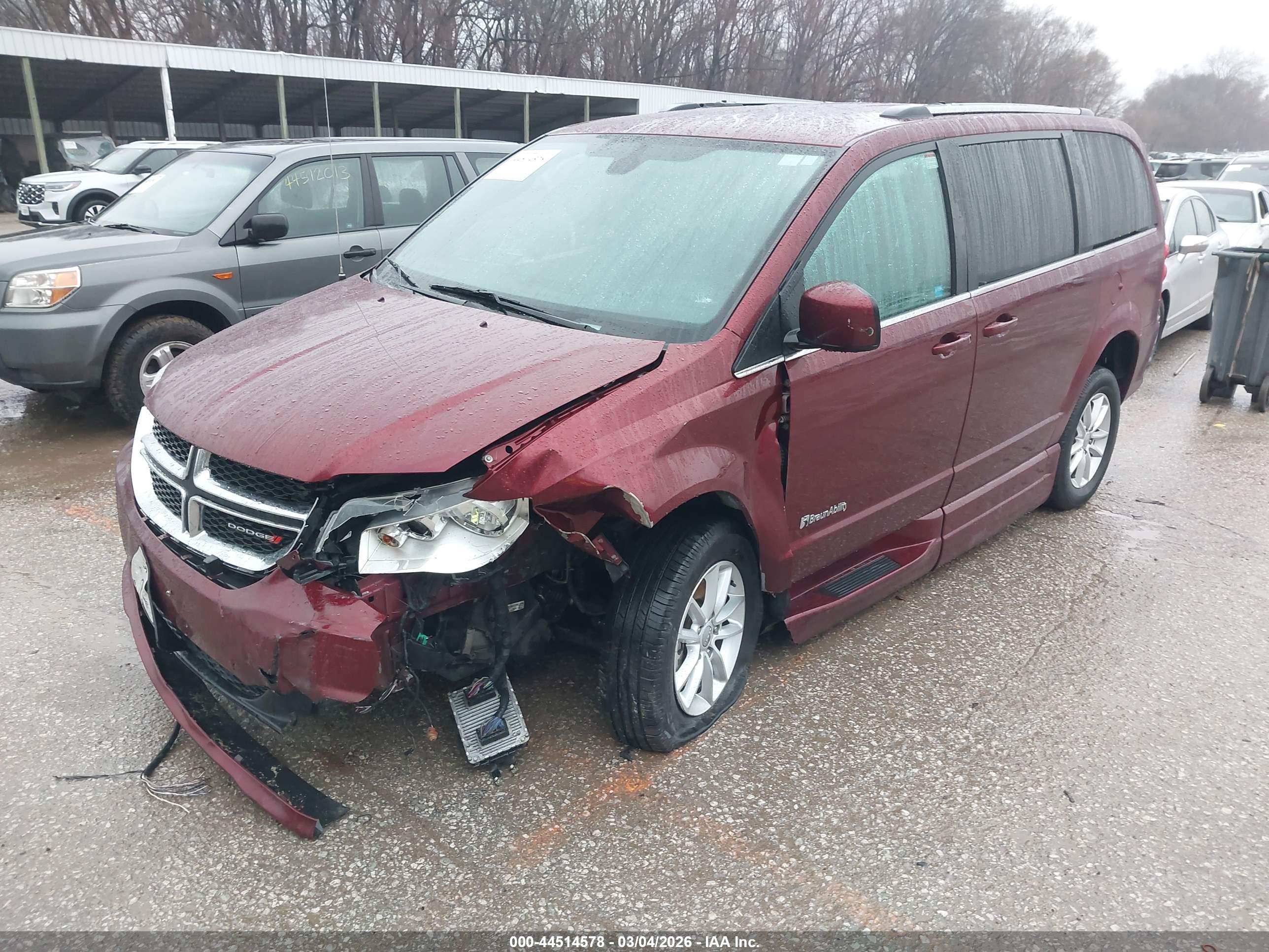 DODGE GRAND image 2