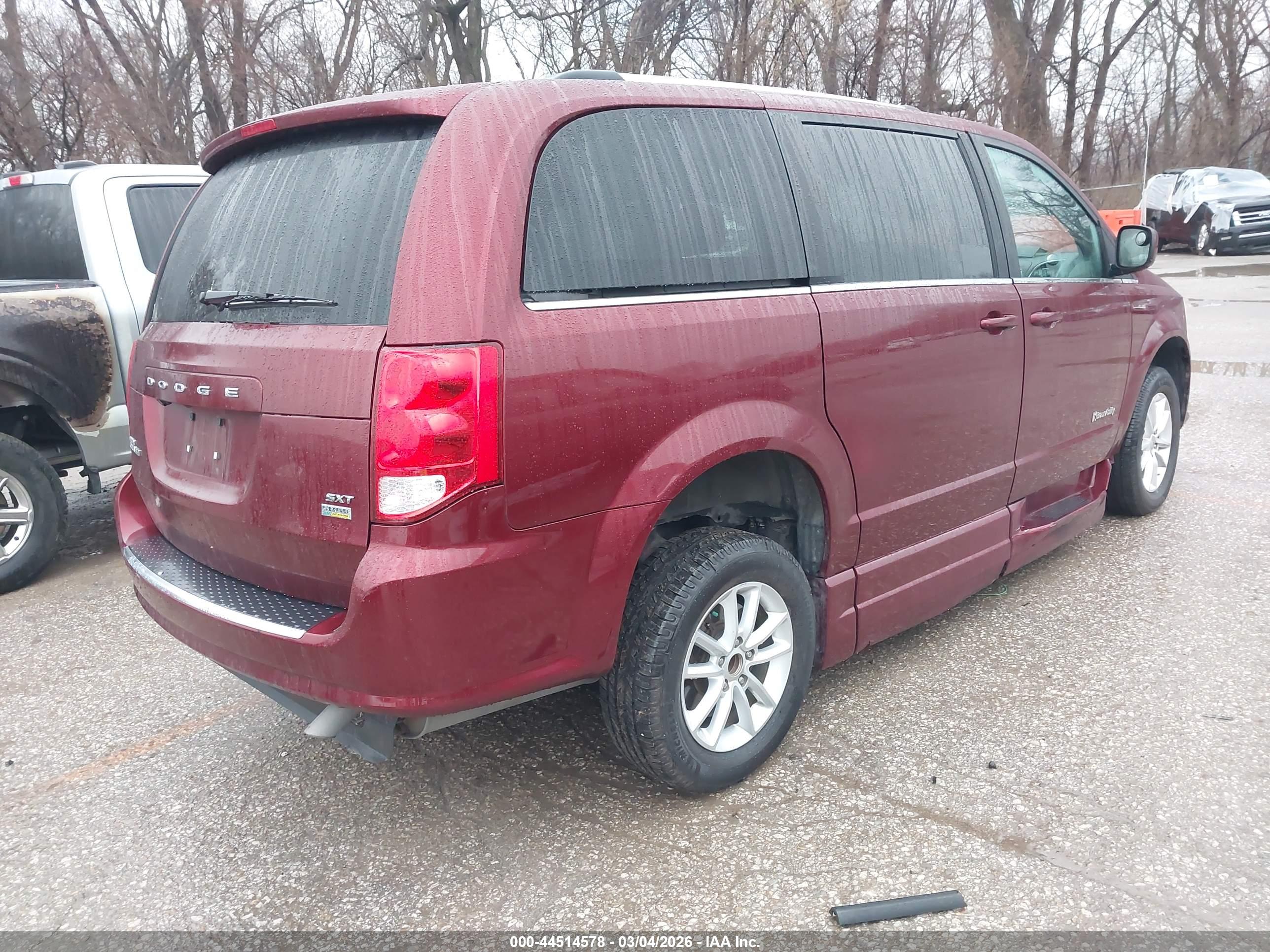 DODGE GRAND image 4