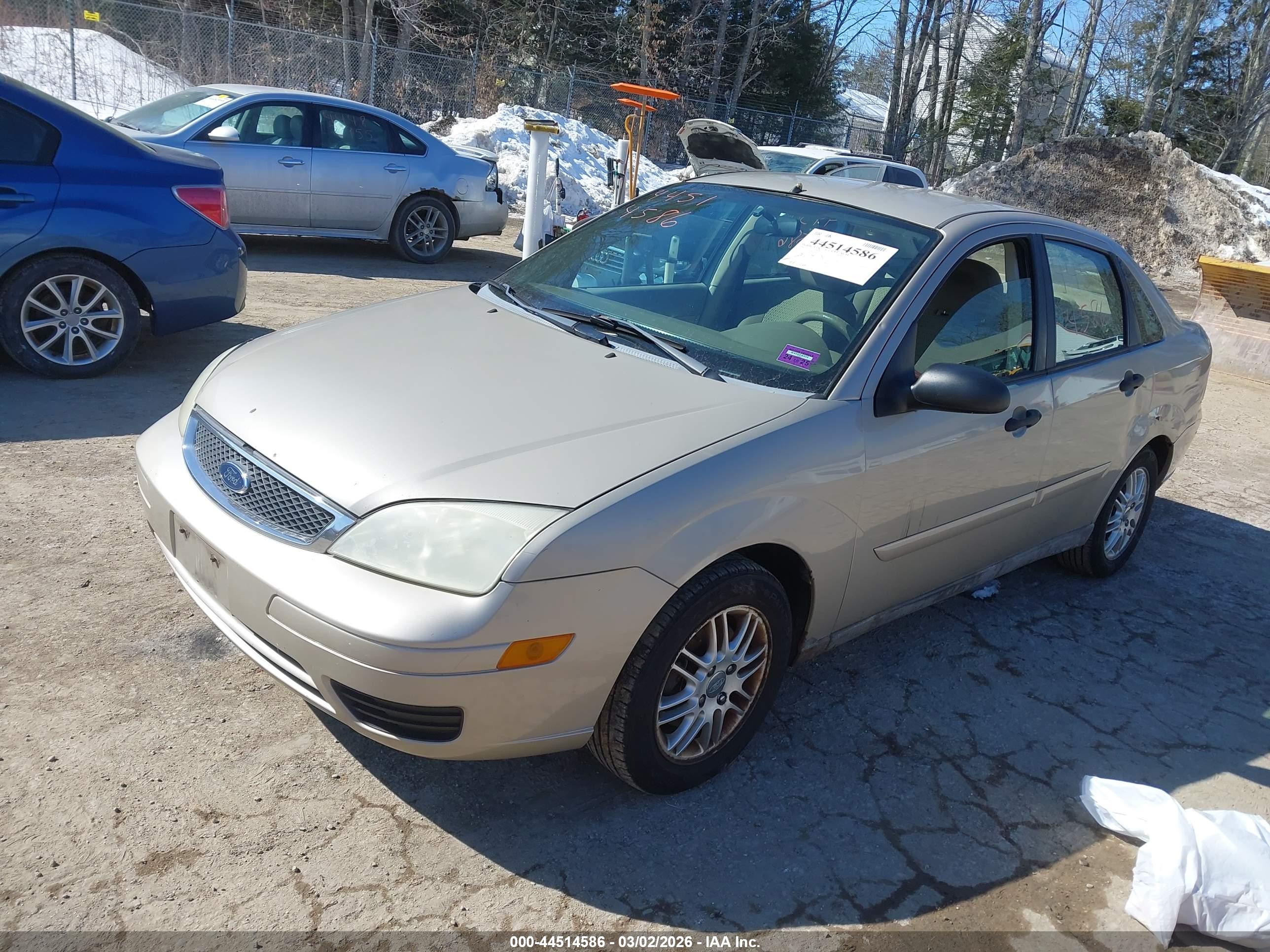 FORD FOCUS image 2