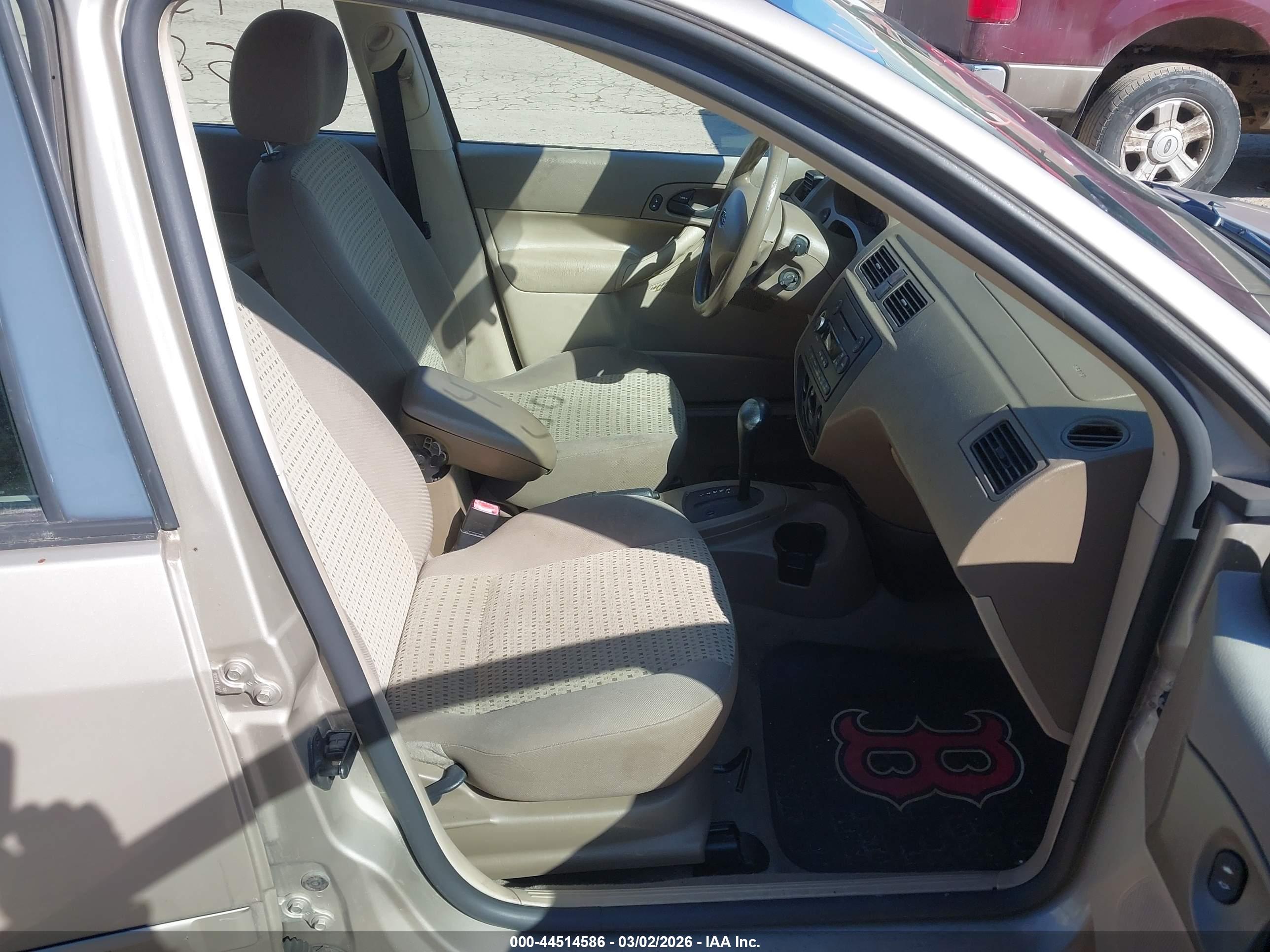 FORD FOCUS image 5