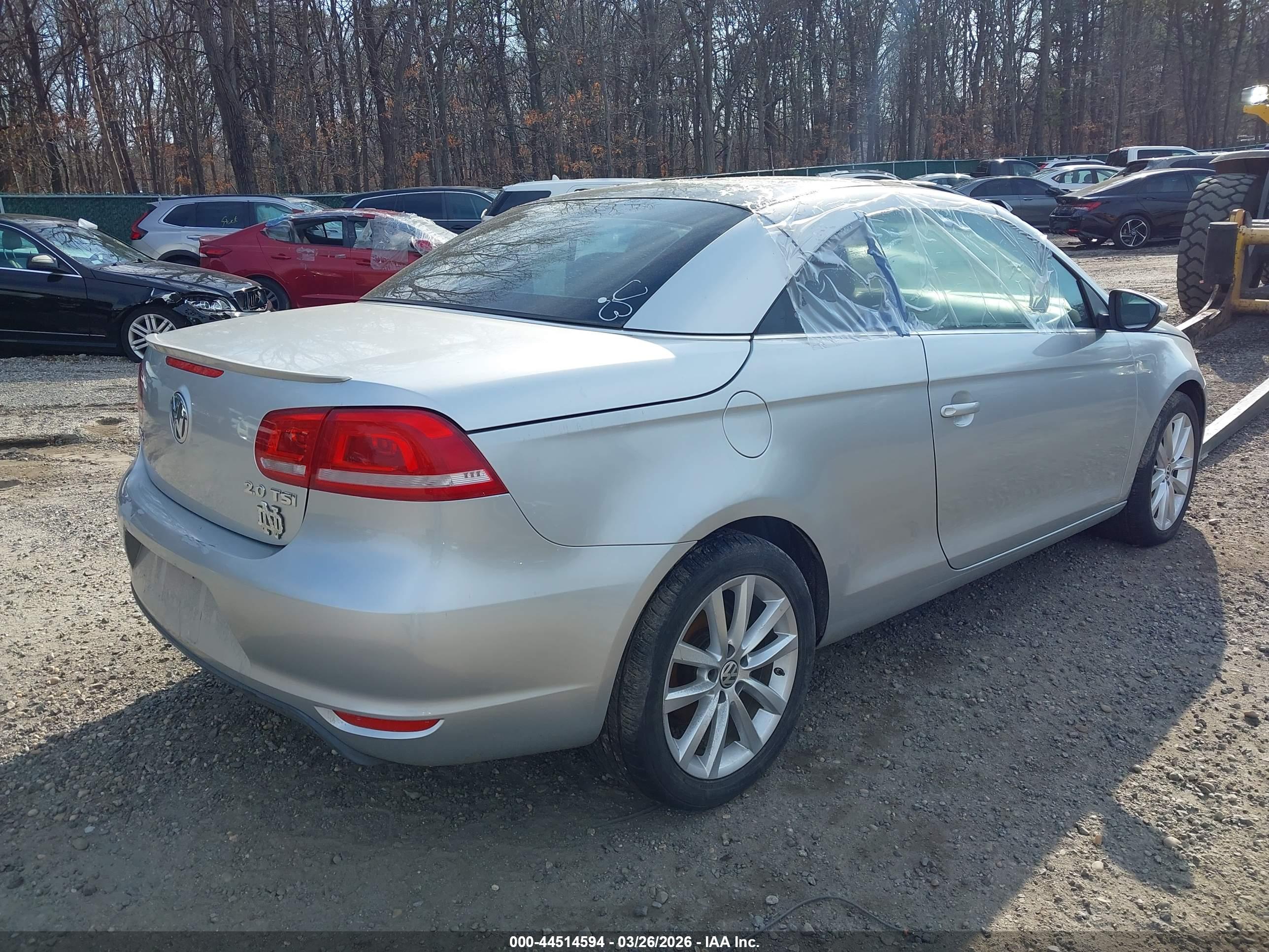 VOLKSWAGEN EOS image 4