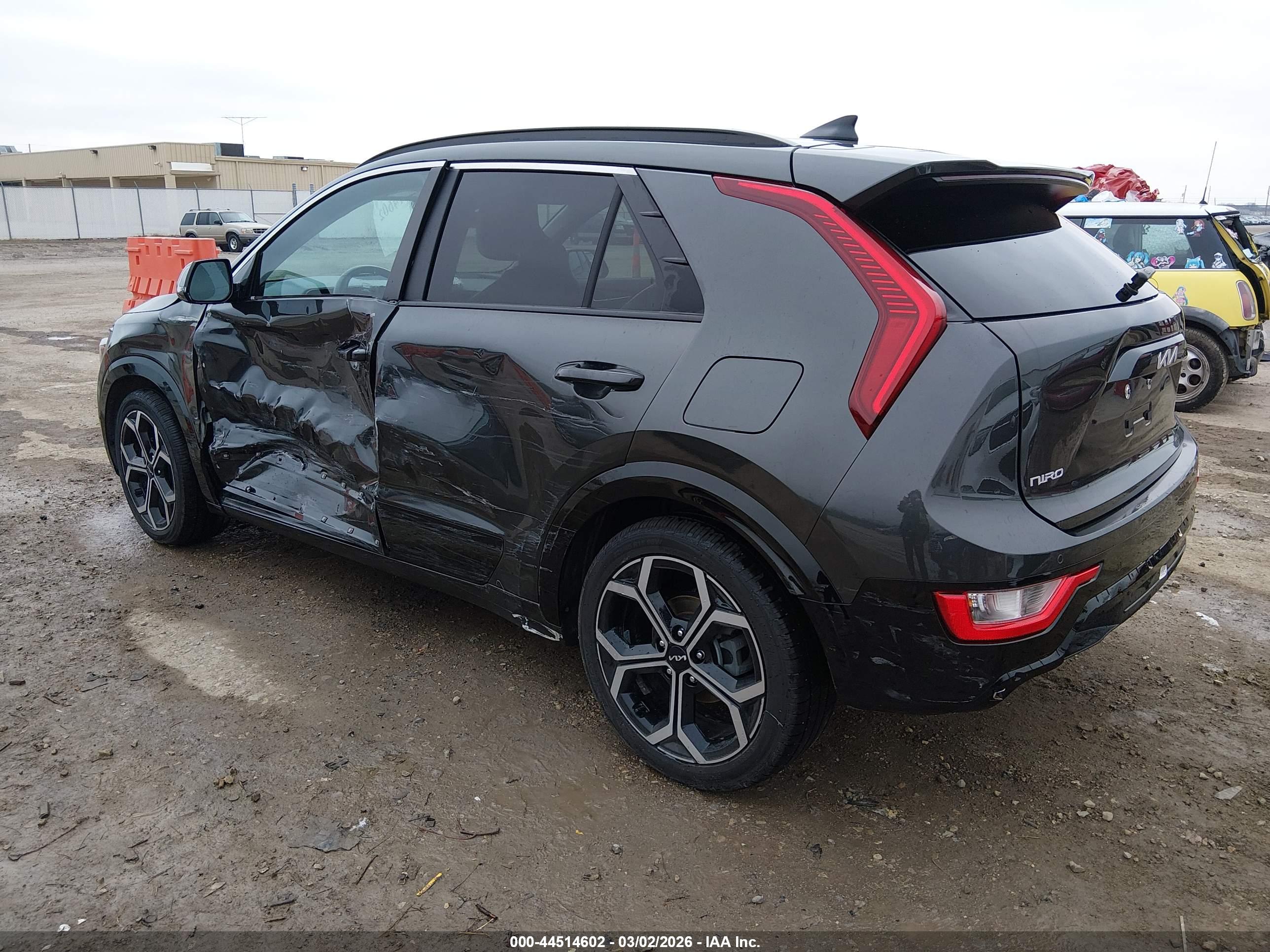 KIA NIRO image 3