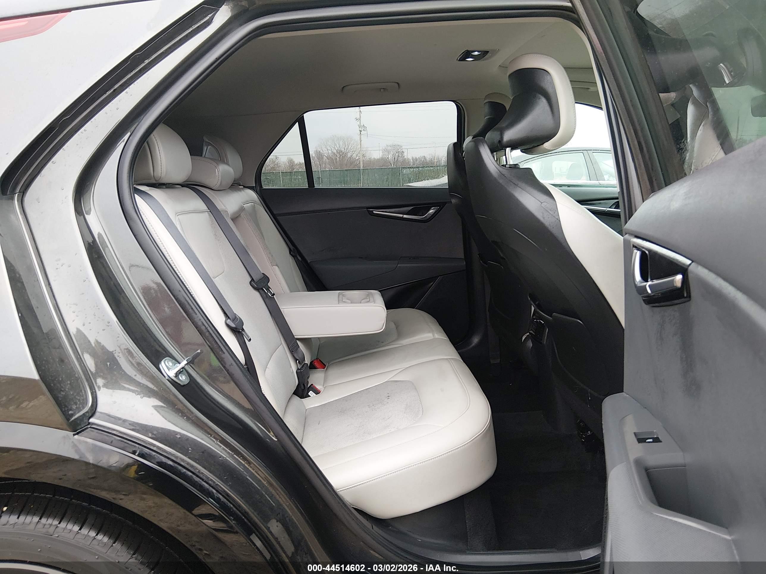 KIA NIRO image 8