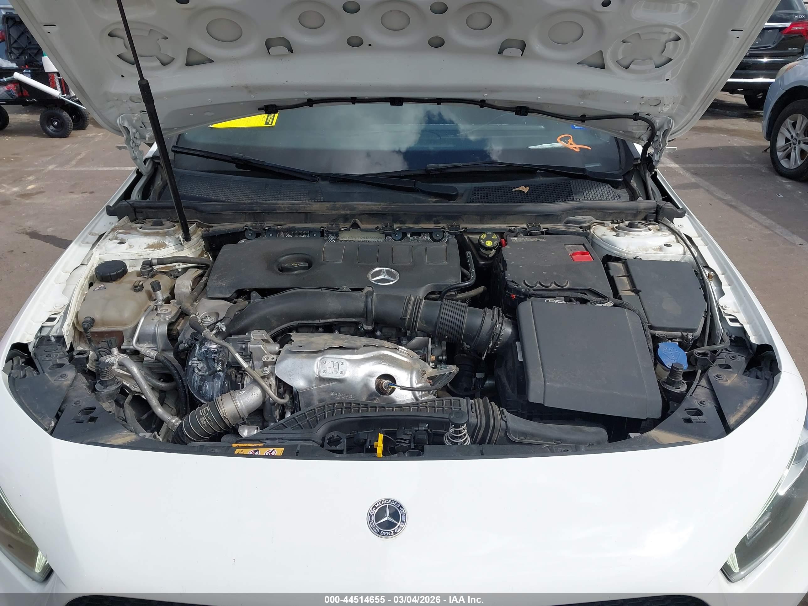 MERCEDES-BENZ A image 10